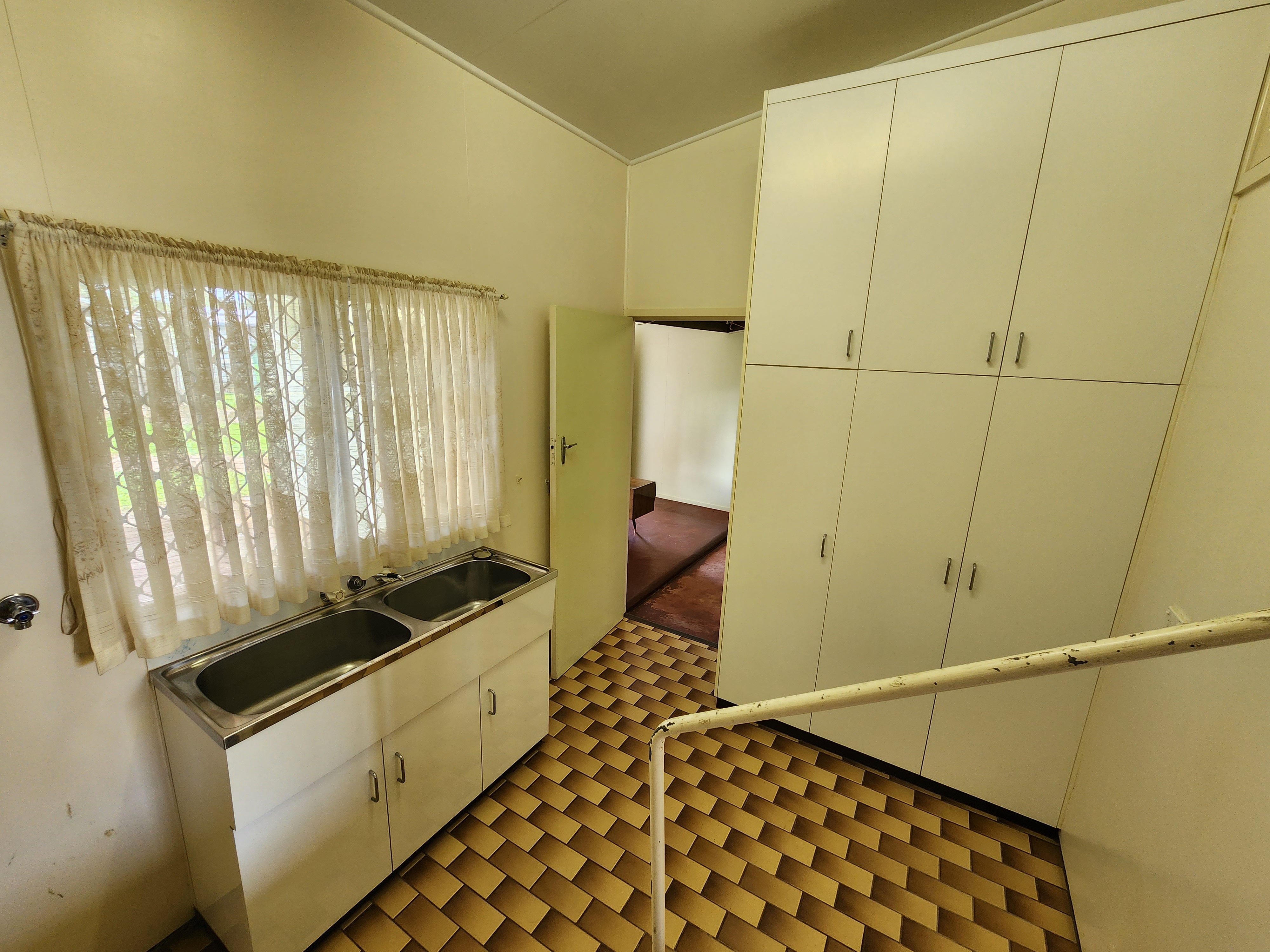 15 Gray Street, Atherton