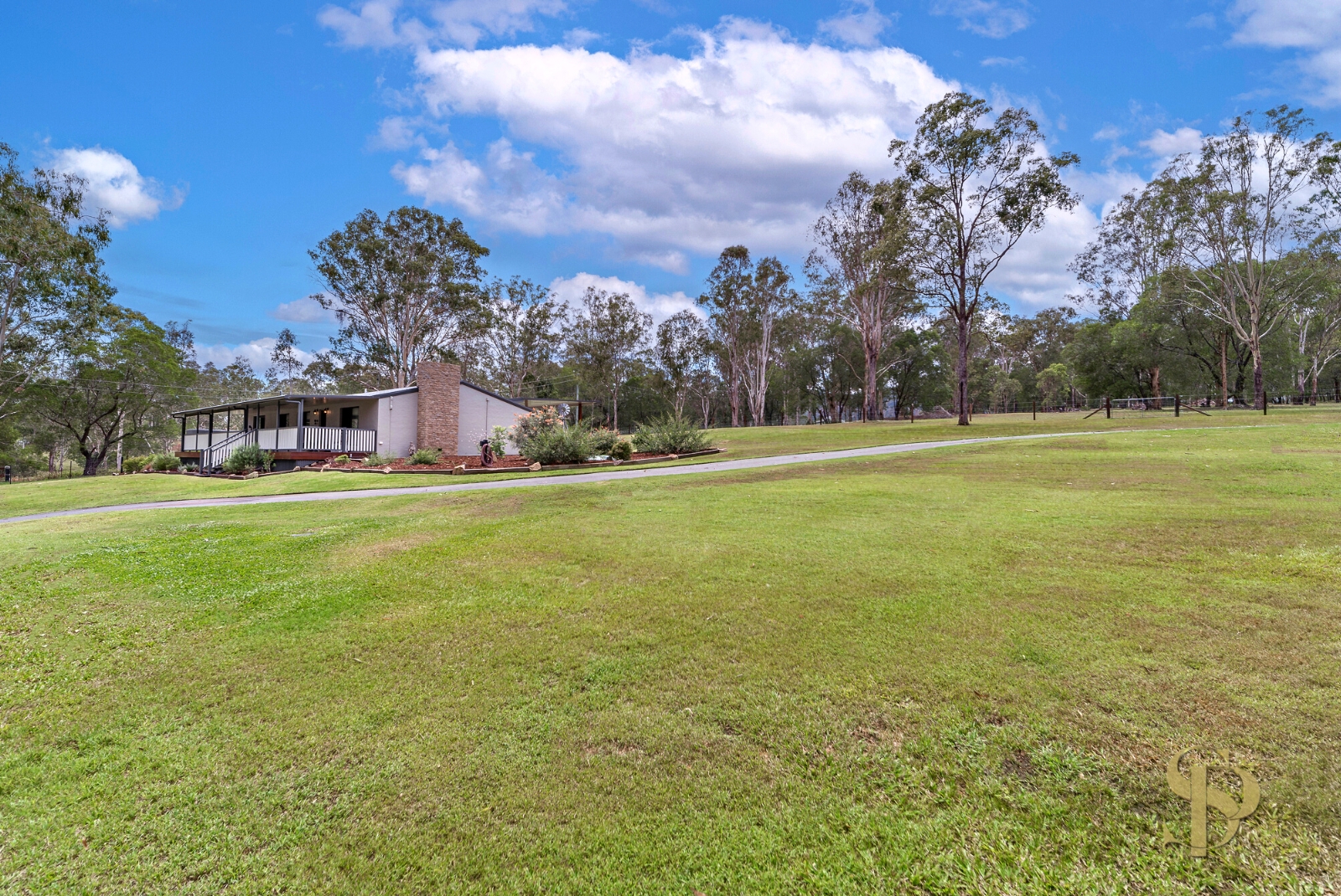 65-71 Karen Court, Tamborine