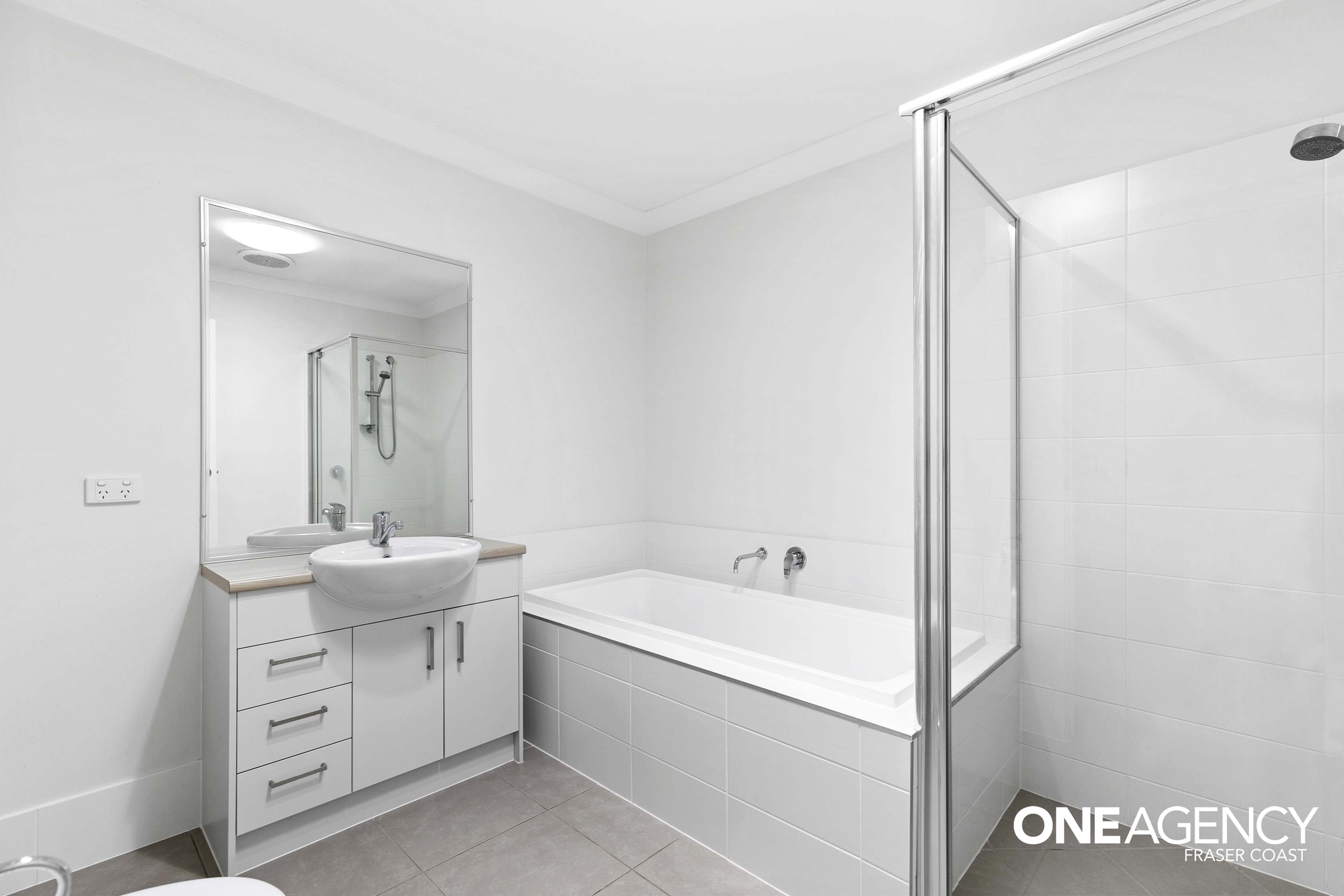 12 O'Connell Pde, Urraween