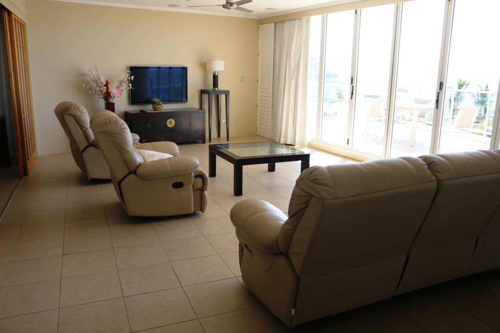 501 / 569 The Esplanade, Urangan