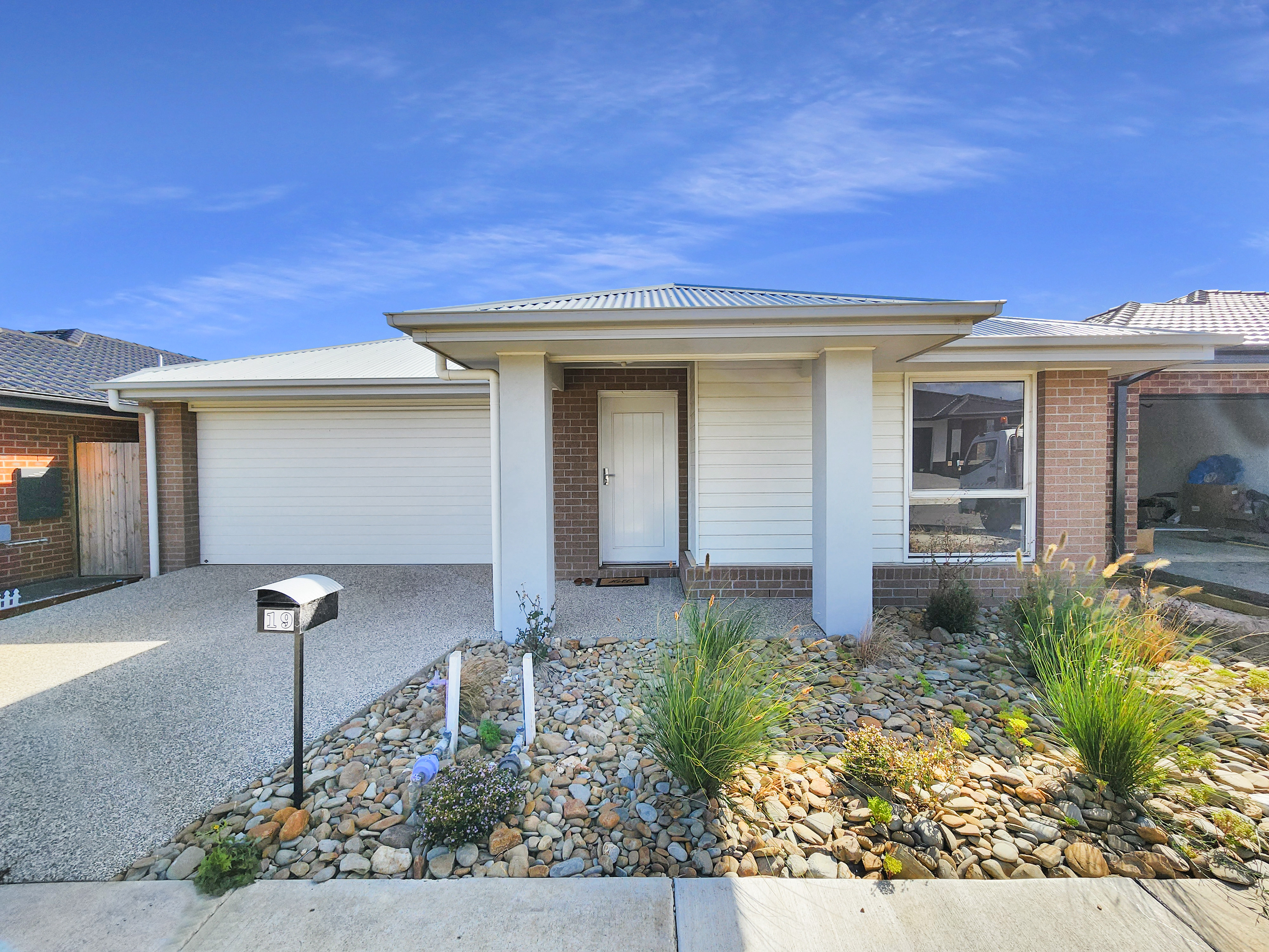 Listing image for 19 Meereen Street, CHARLEMONT  VIC  3217
