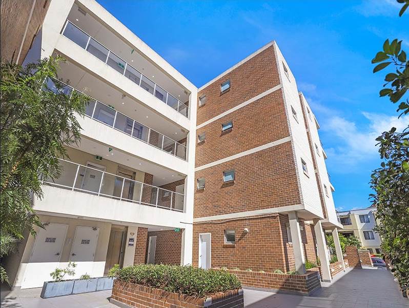 9 / 28 Lydbrook Street, Westmead