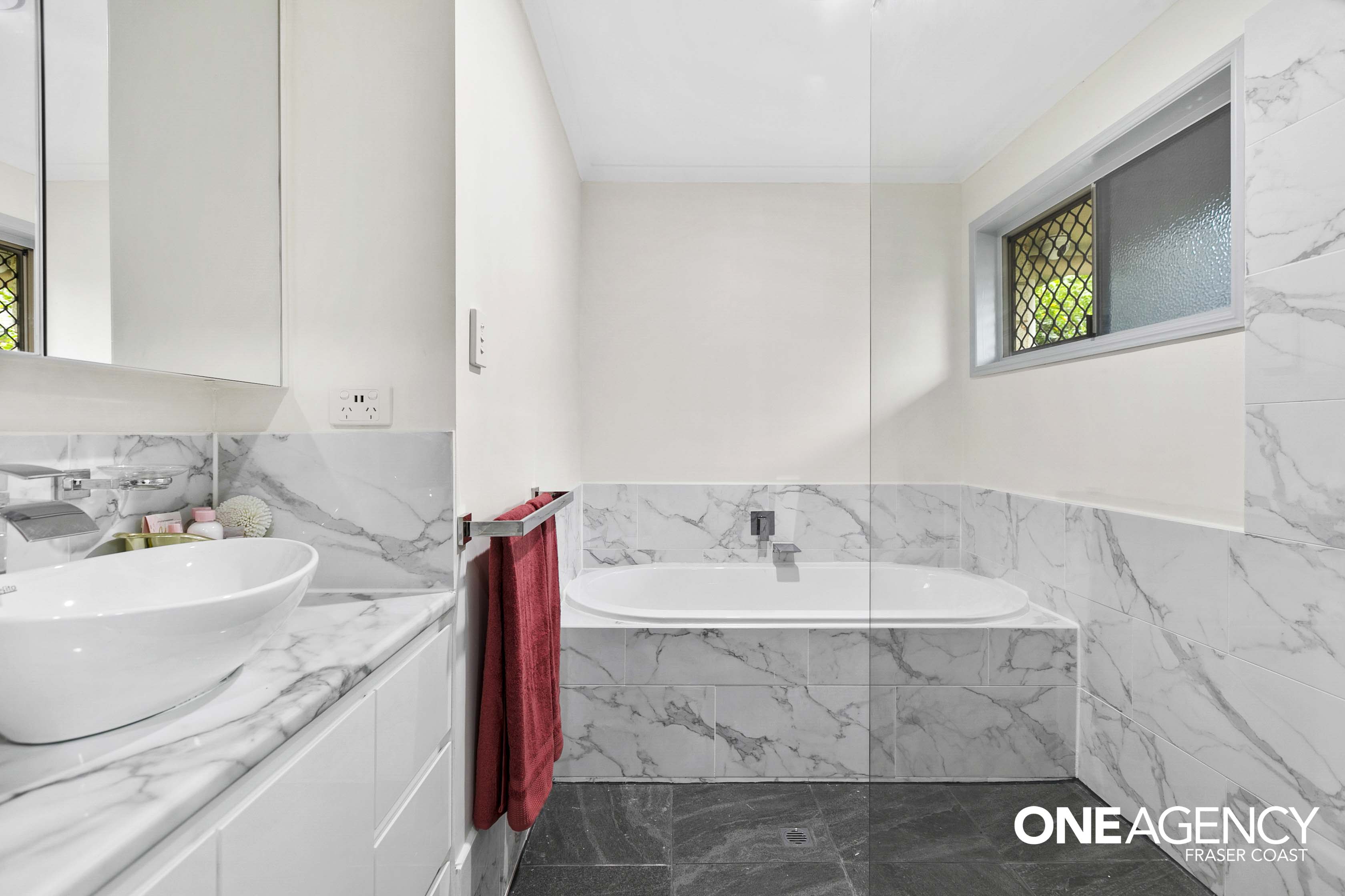 5 Topaz Circuit, Urangan