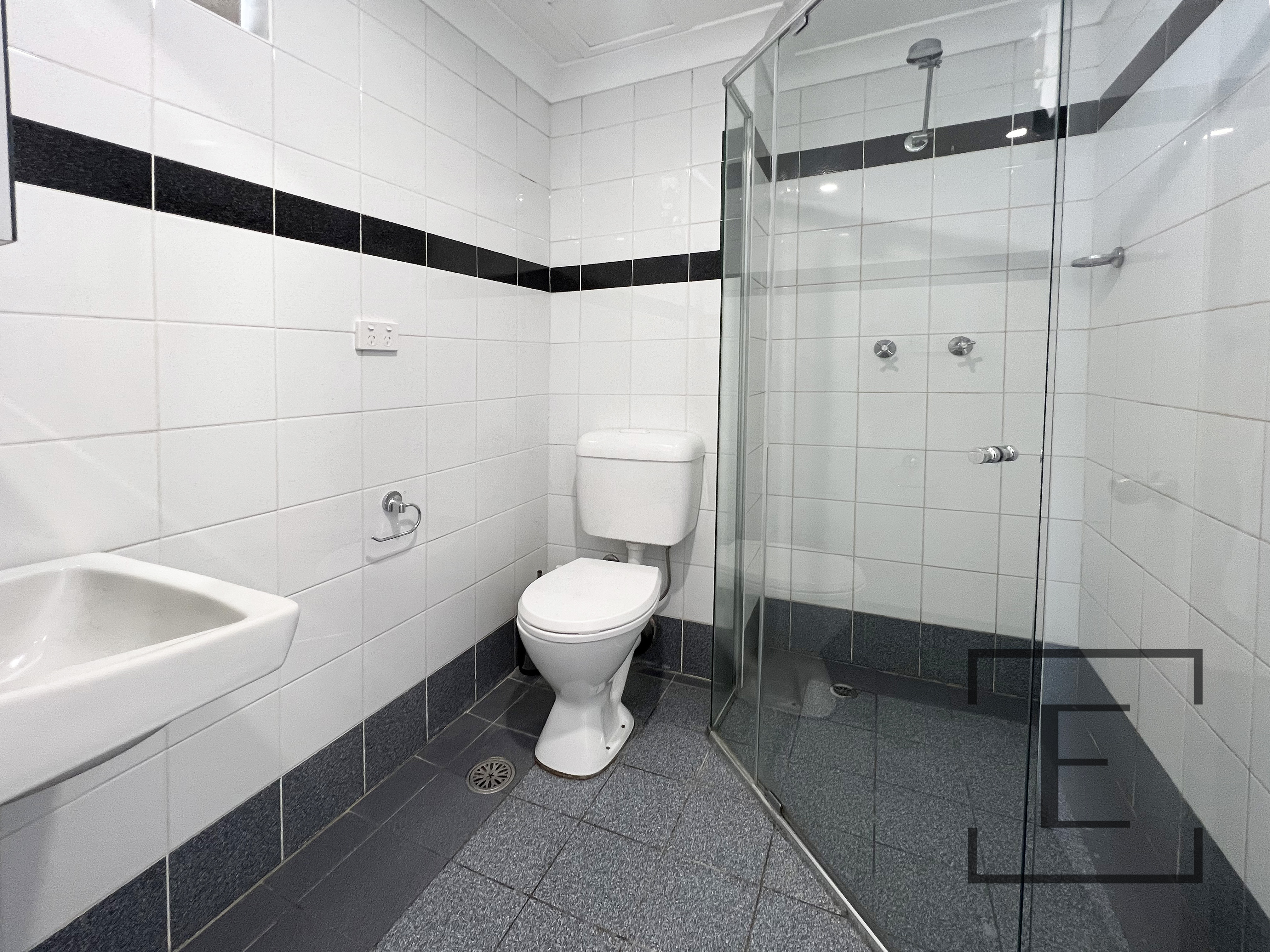 17 / 275 Lyons Road, Russell Lea