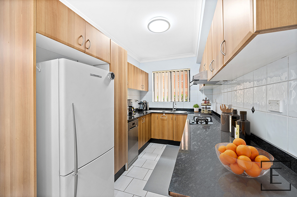 13 / 18 Eastbourne Road, Homebush West