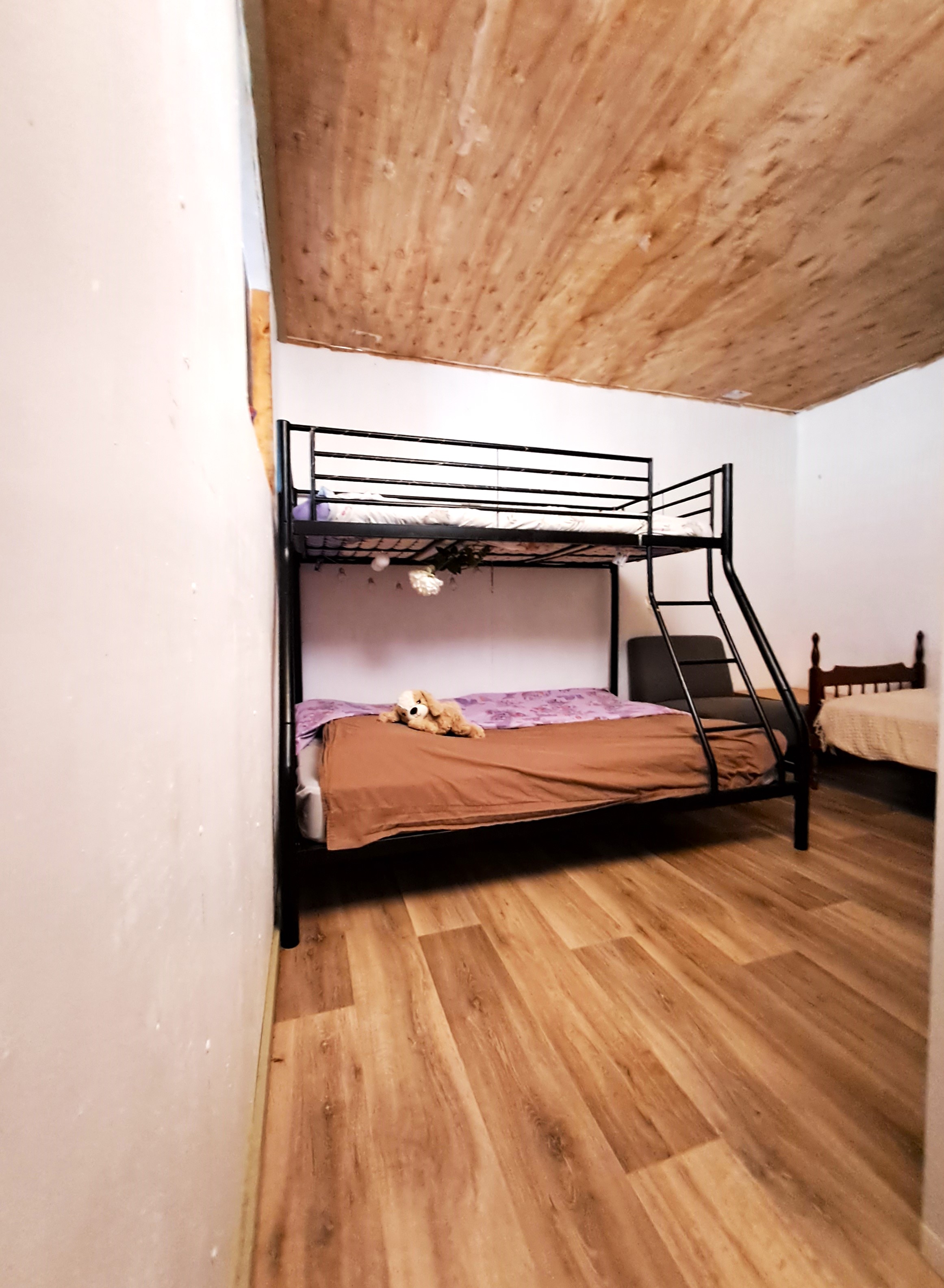 53 River Road, Millstream