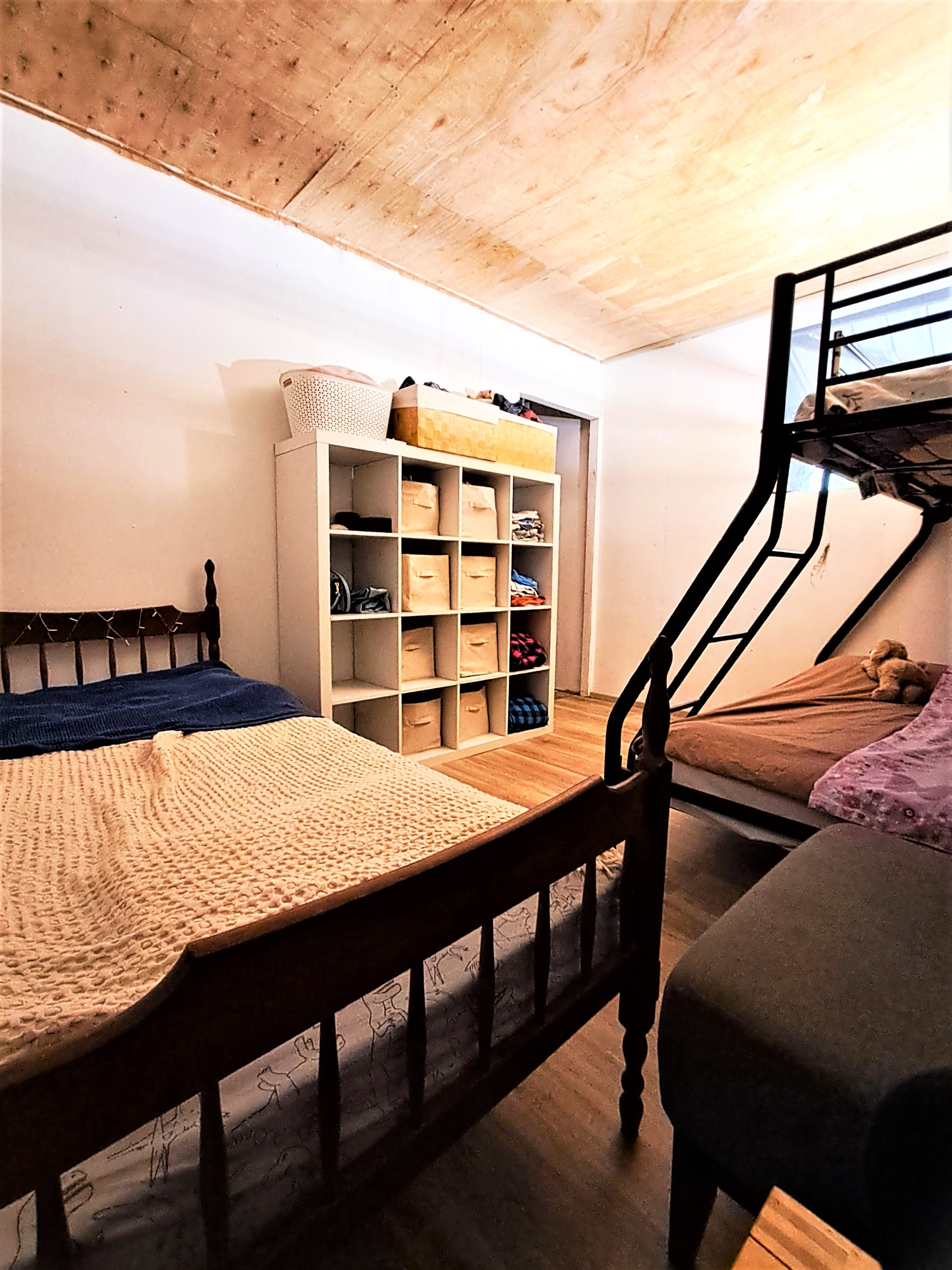 53 River Road, Millstream