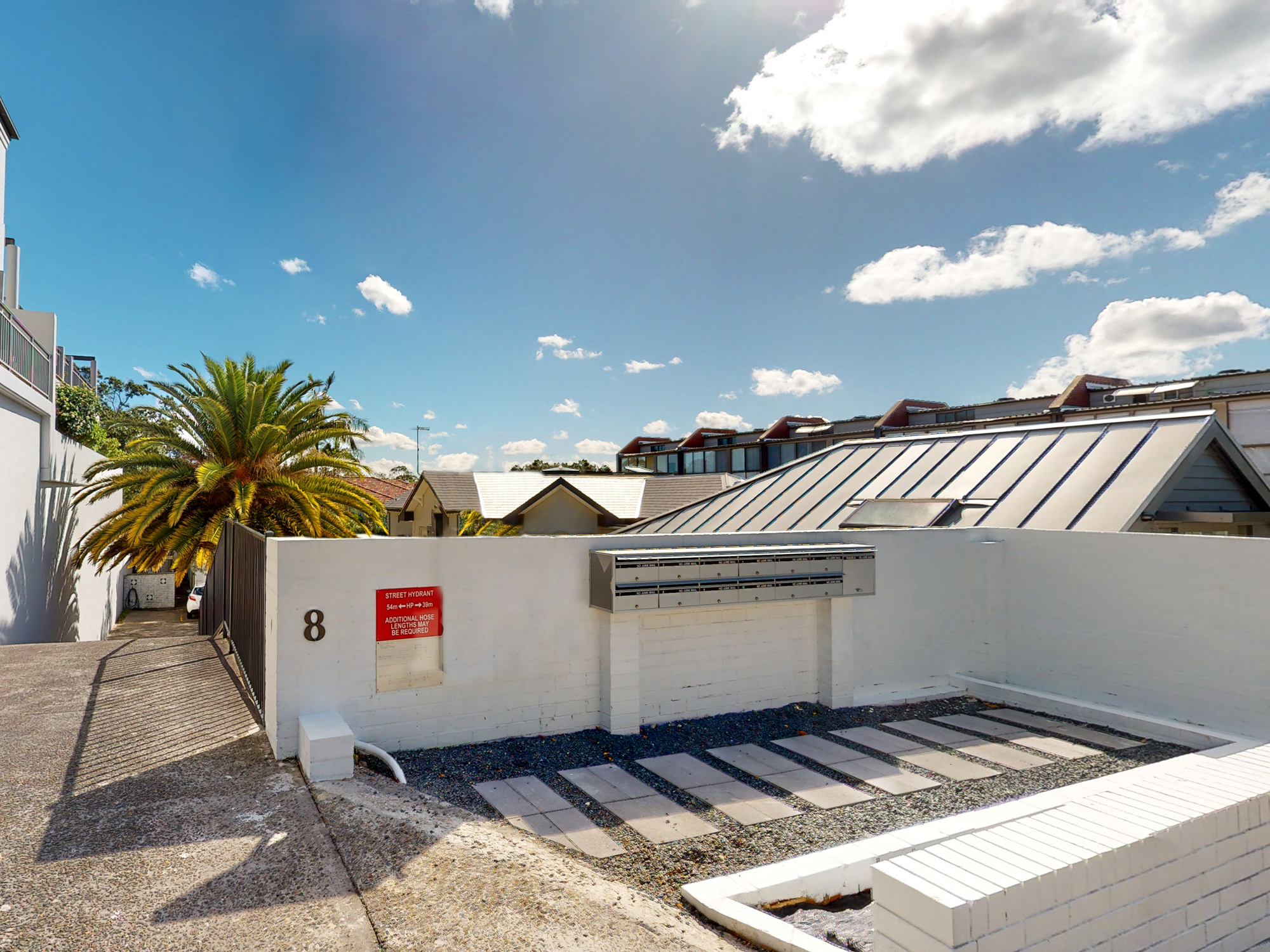 11 / 8 Thames Street, Balmain