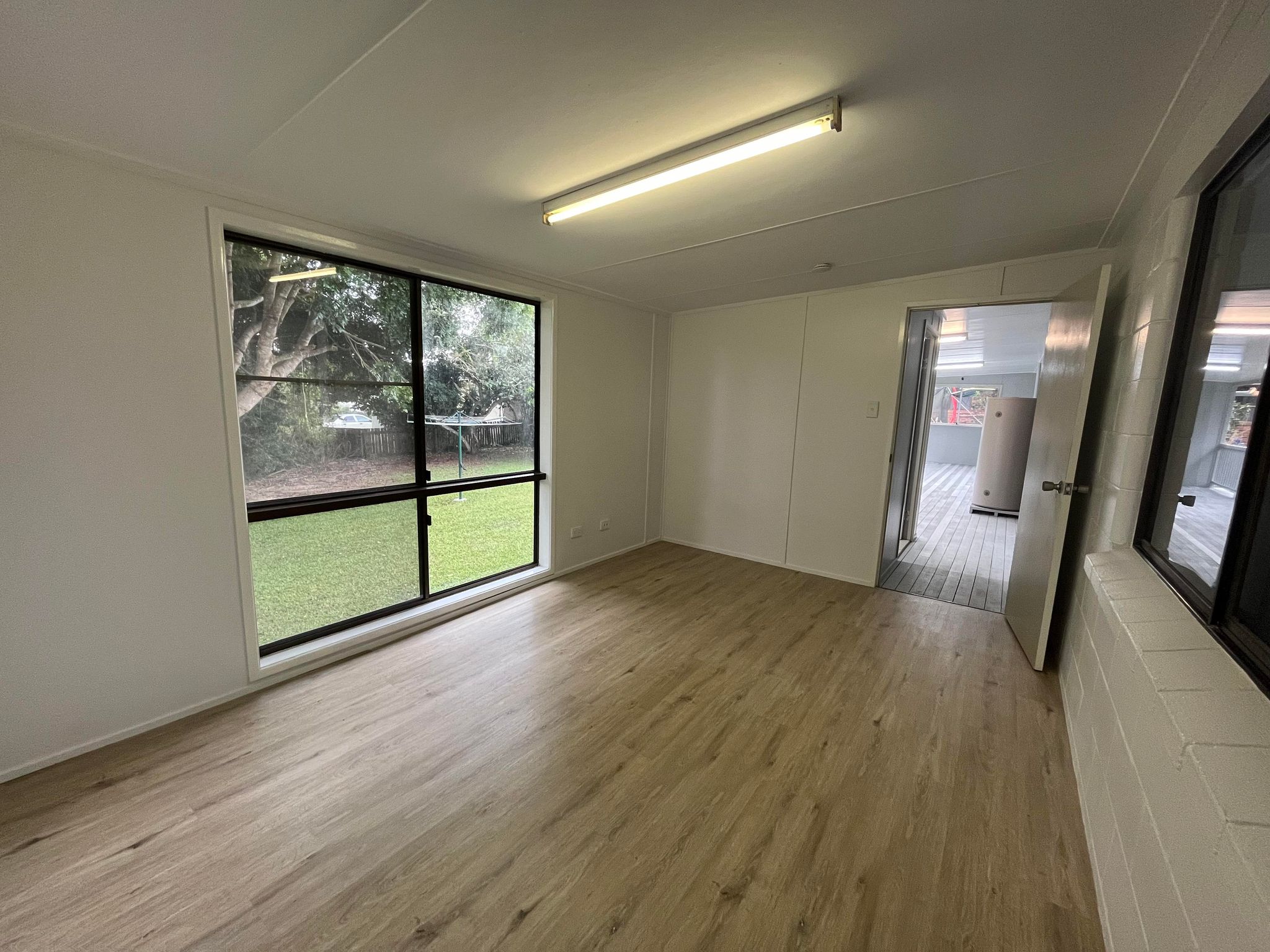 11 Turner Avenue, Atherton