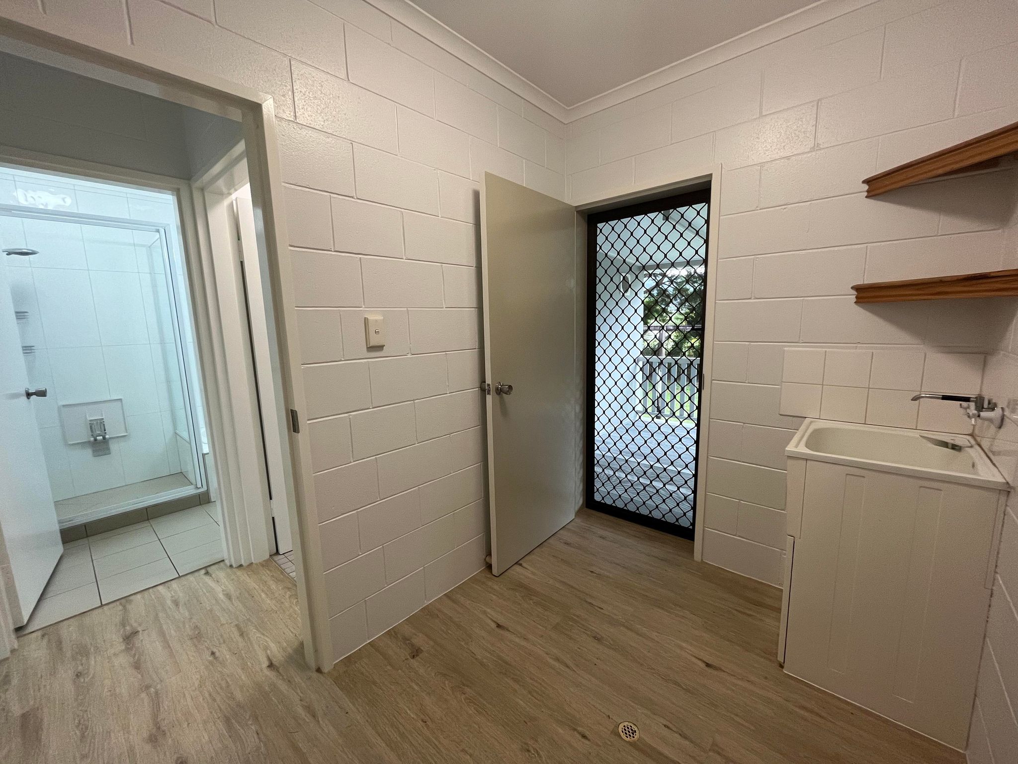 11 Turner Avenue, Atherton