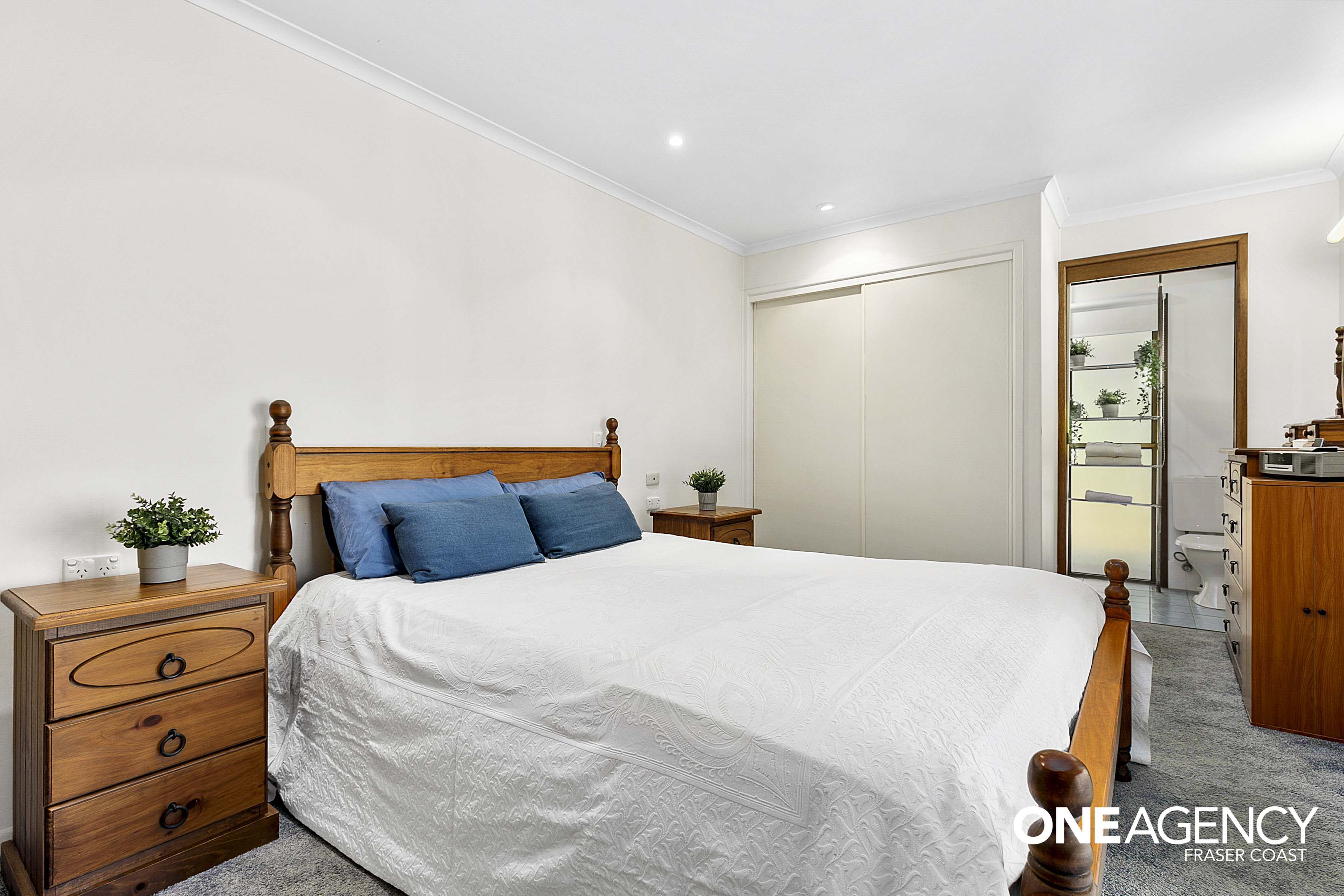 18 Senor Avenue, Urangan