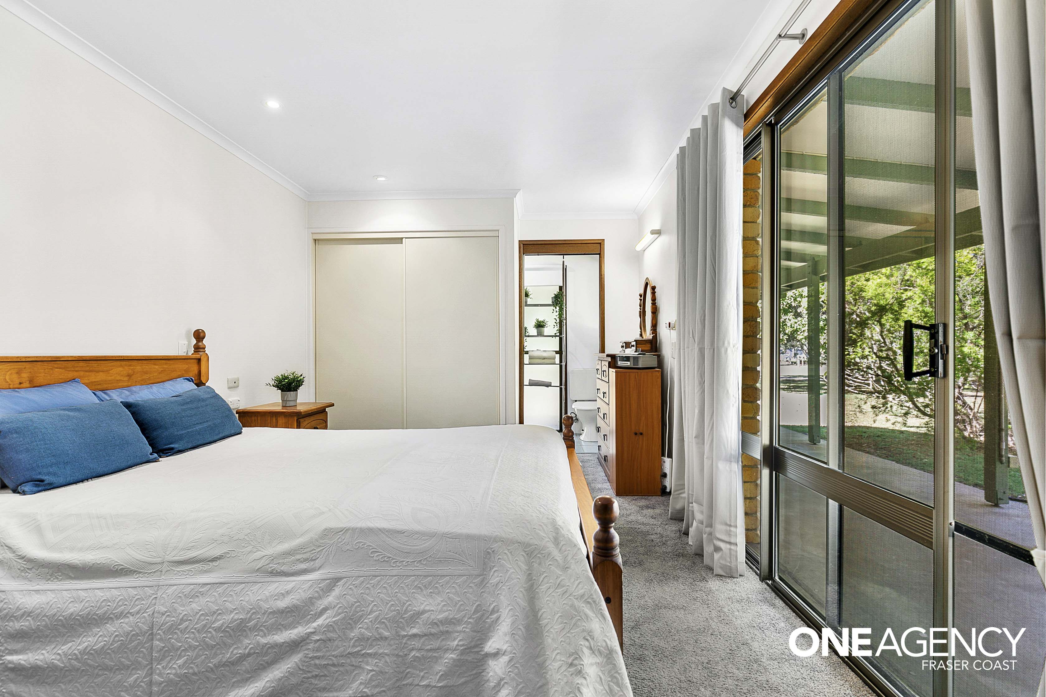 18 Senor Avenue, Urangan