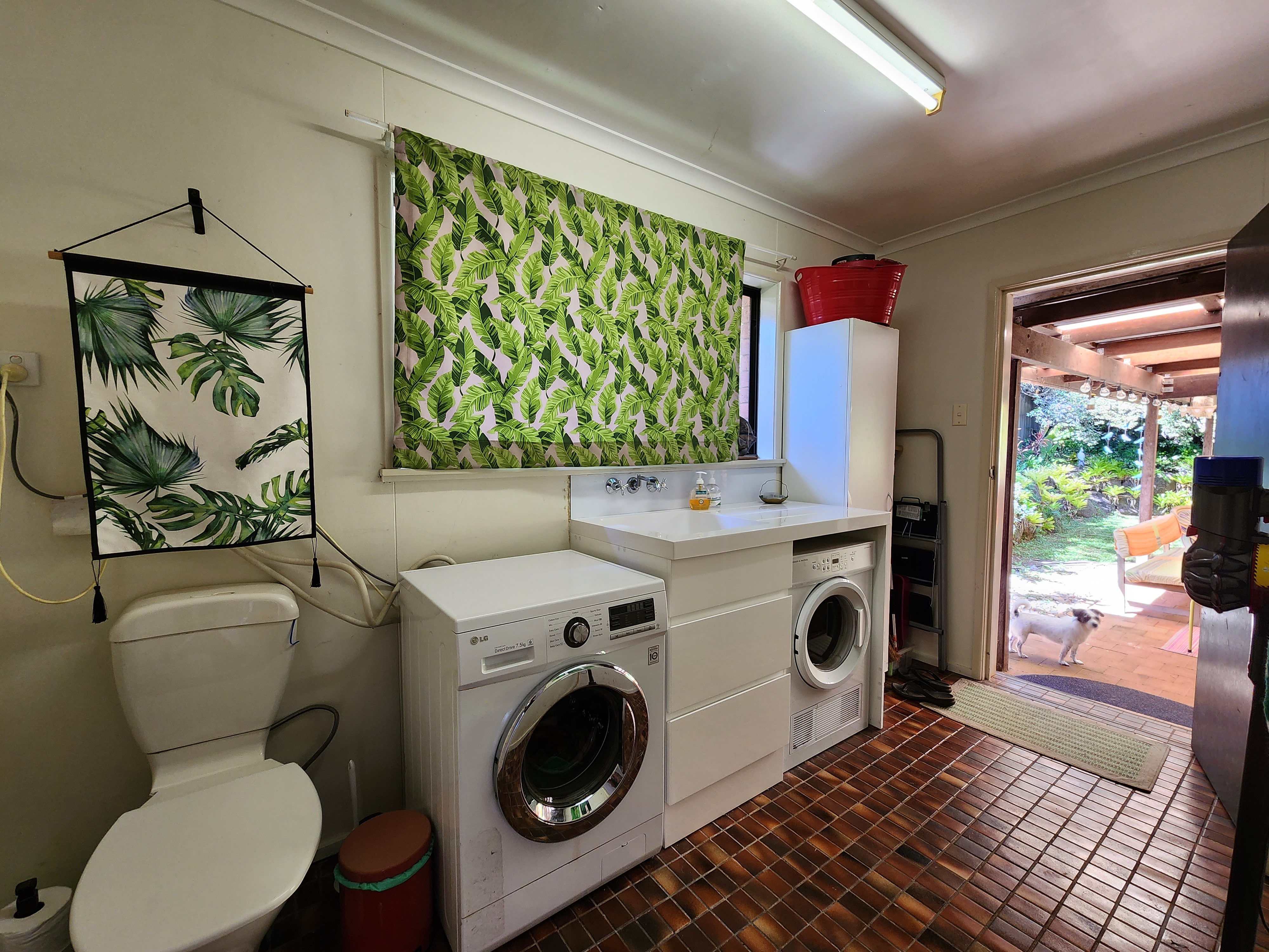 12-14 Putt Street, Atherton