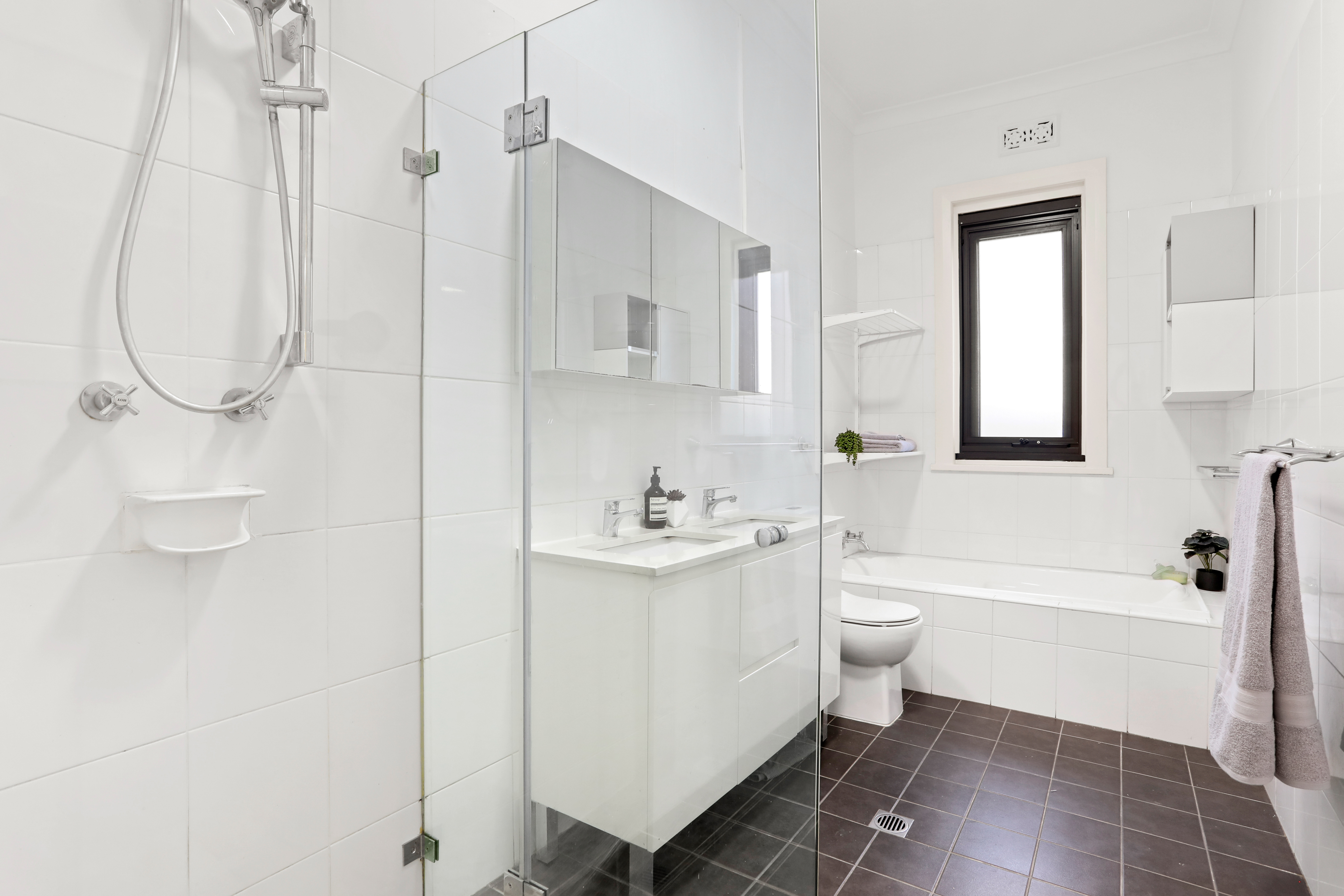 79 Broughton Street, Concord