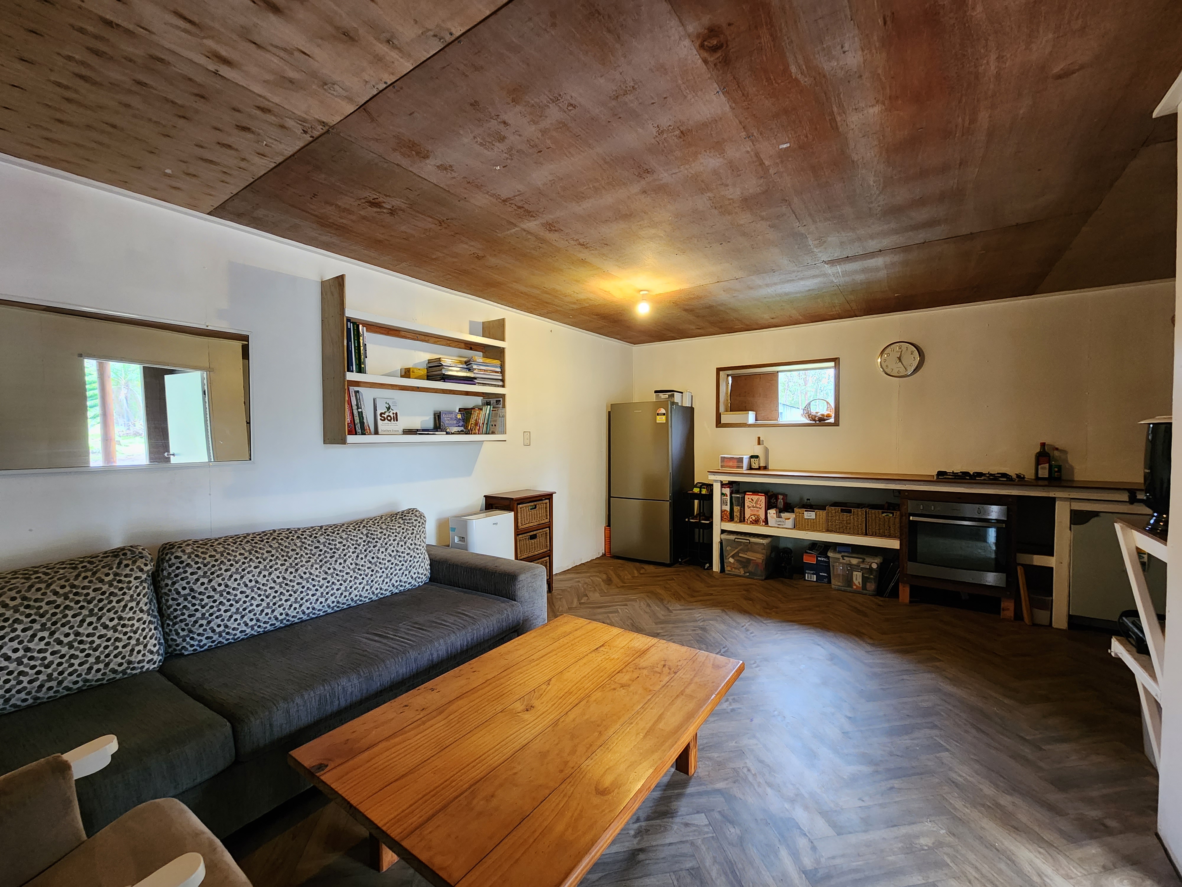 53 River Road, Millstream