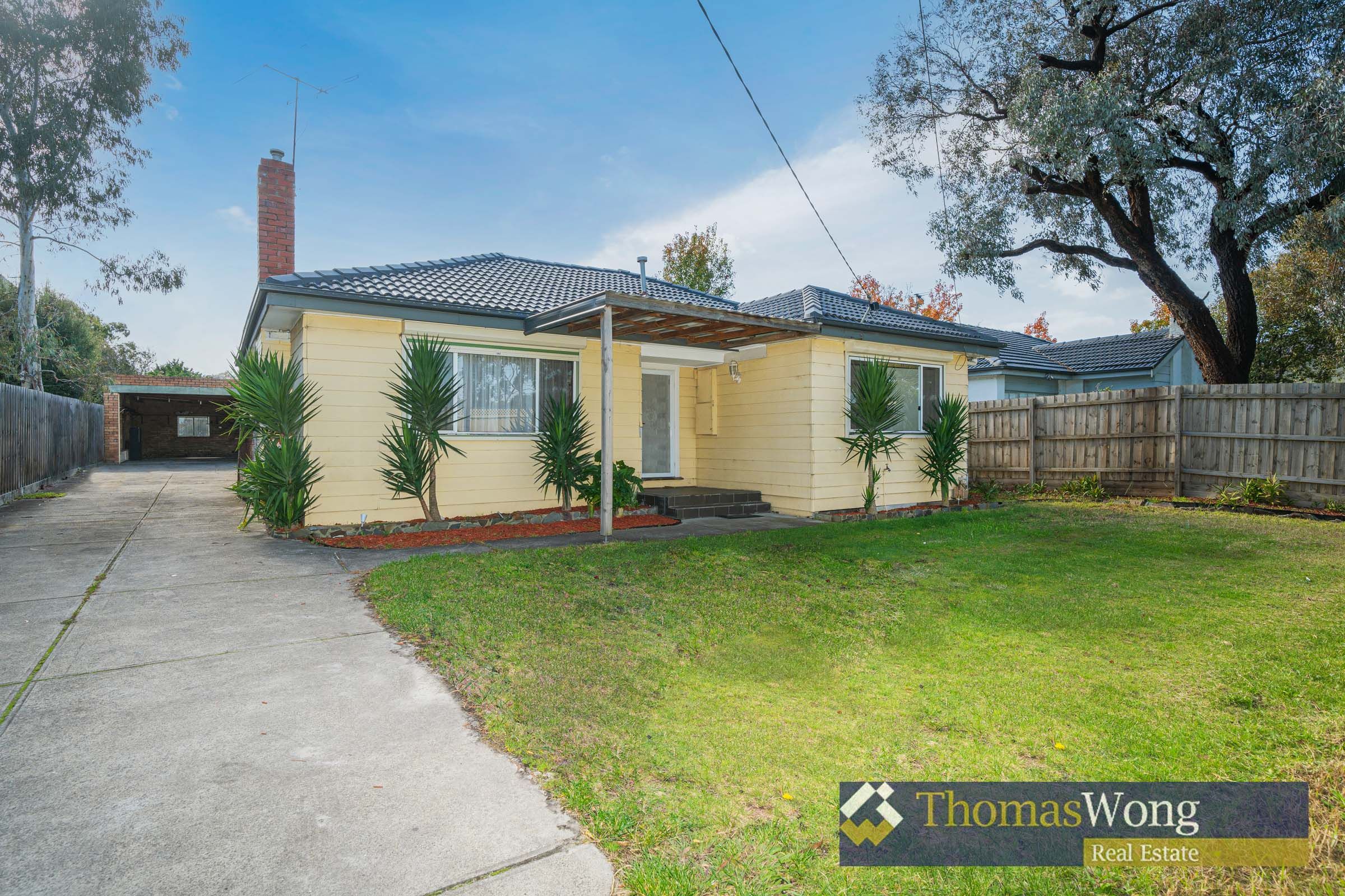1401 North Road, Oakleigh East