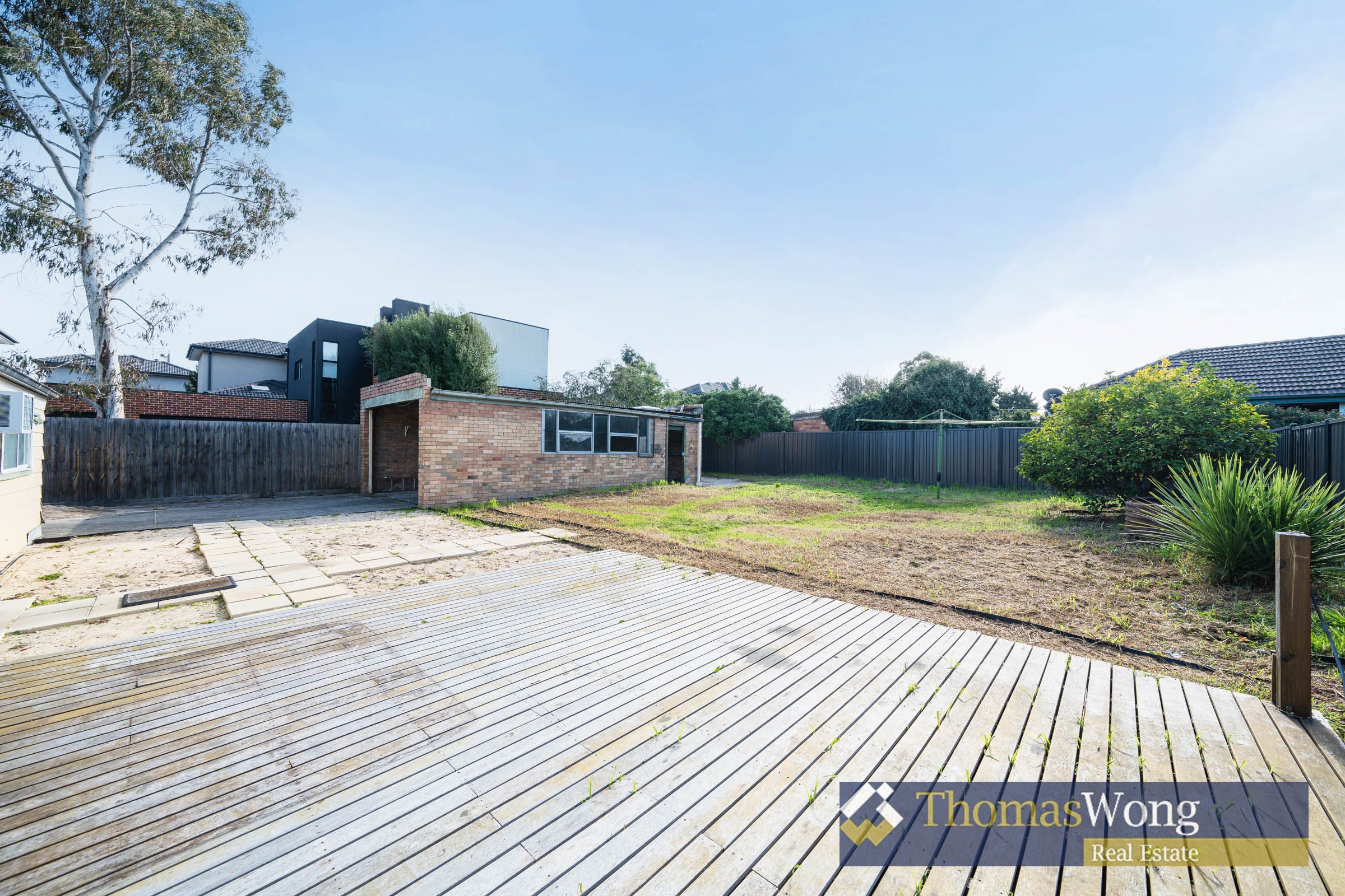 1401 North Road, Oakleigh East