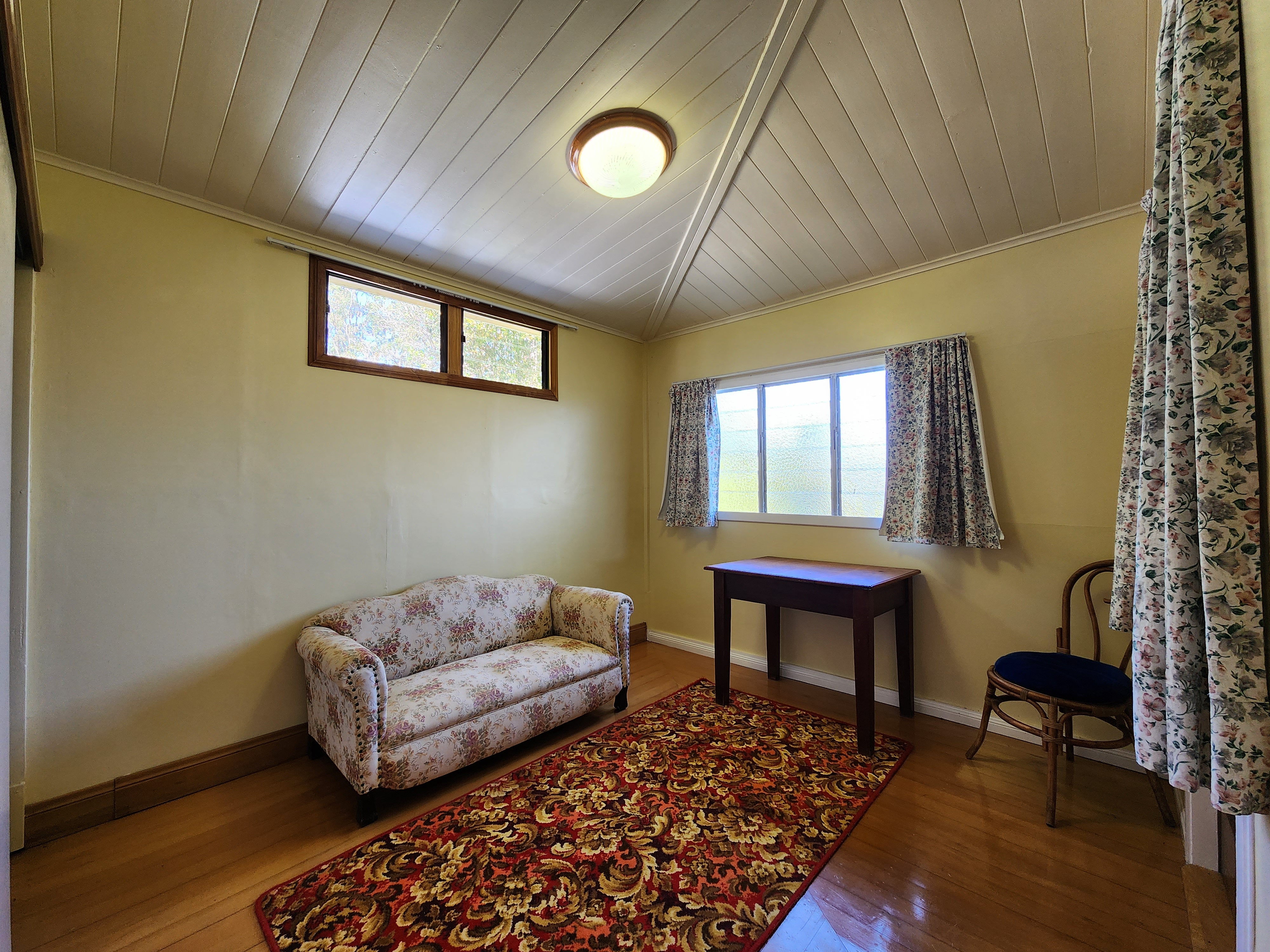 29 Fifth Avenue, Atherton