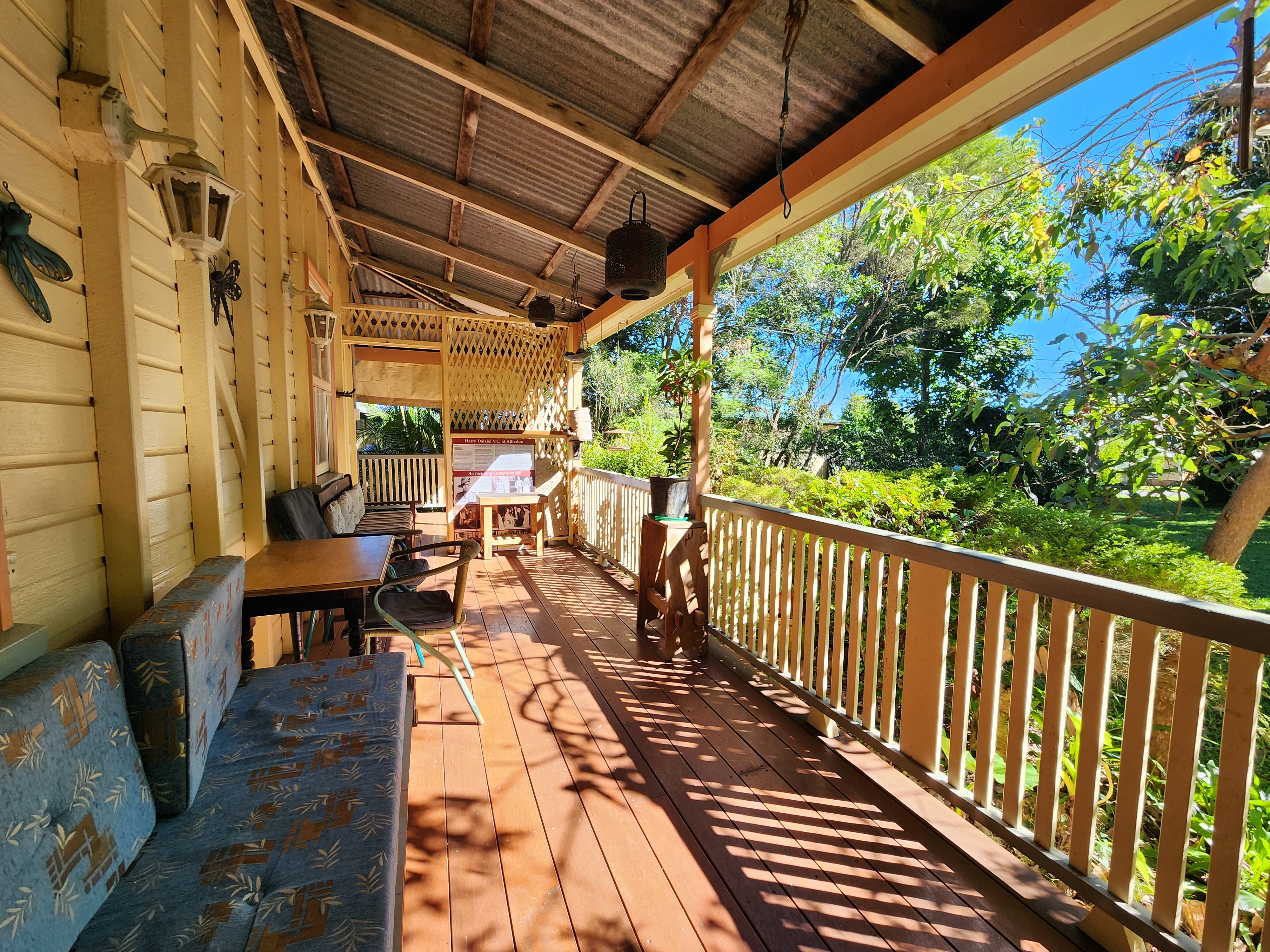 29 Fifth Avenue, Atherton