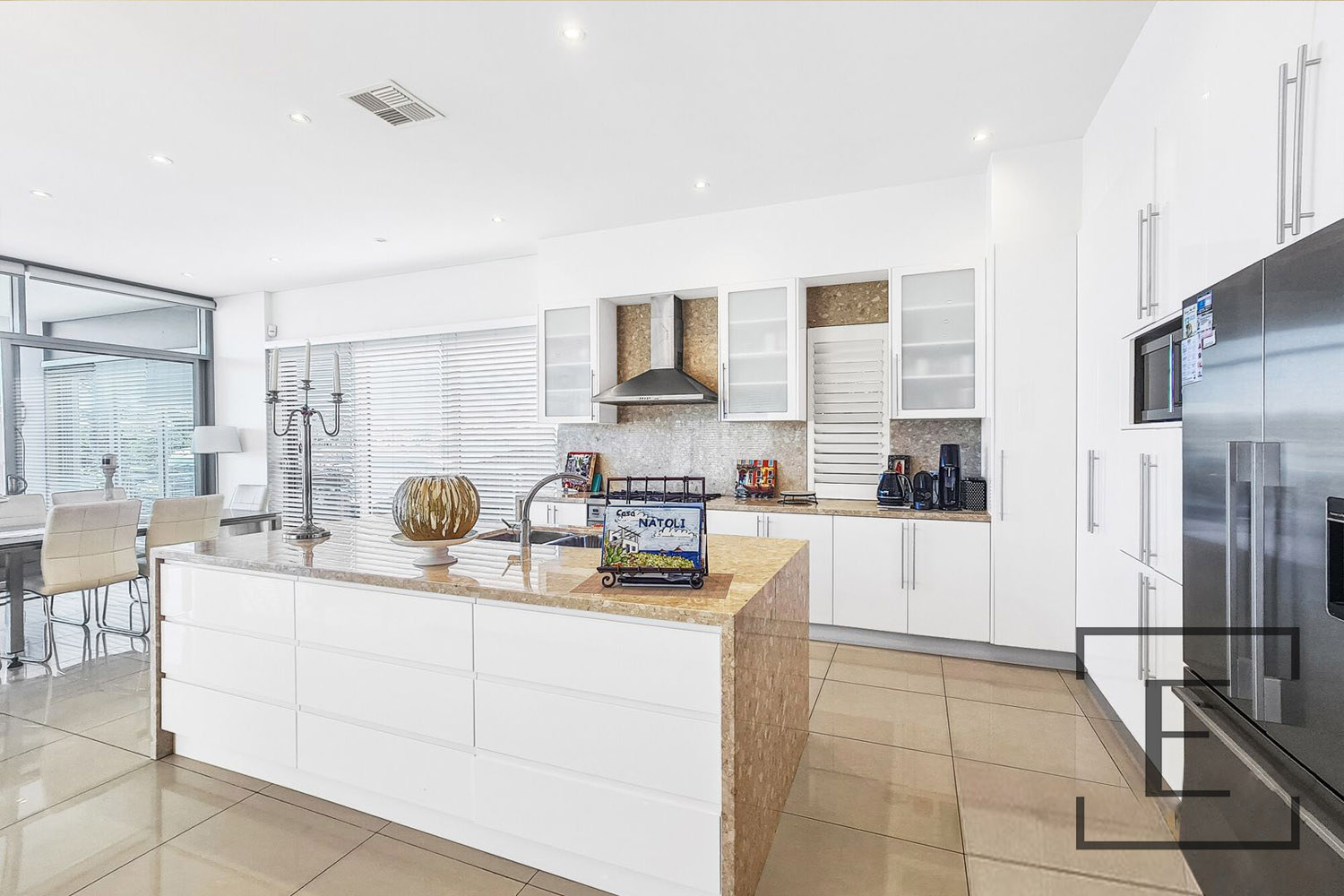 1 / 10 Walton Crescent, Abbotsford