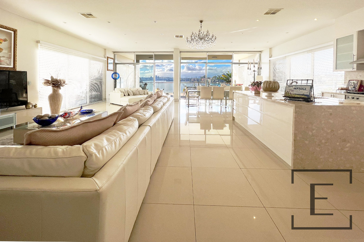 1 / 10 Walton Crescent, Abbotsford