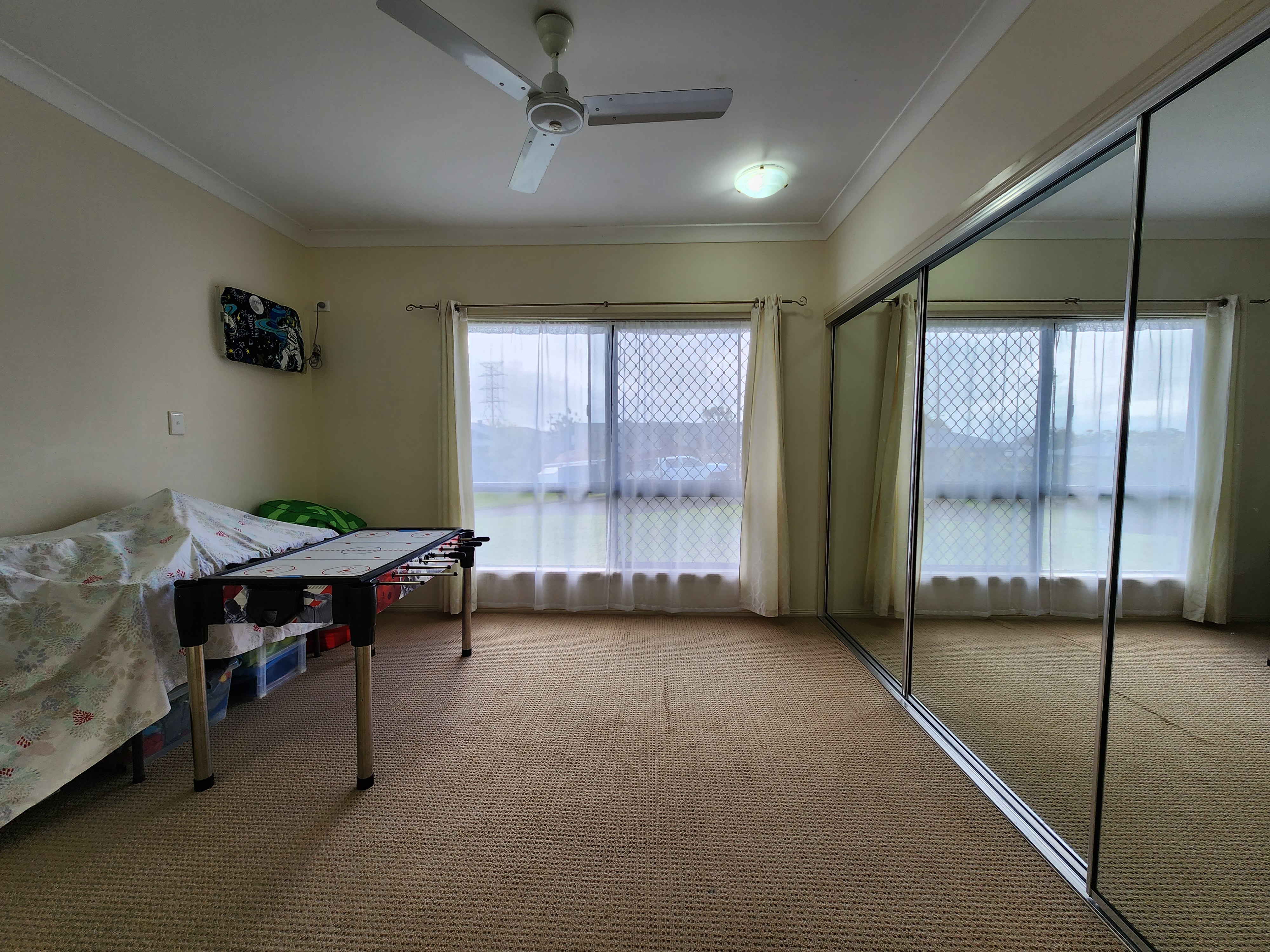 38 Neal Street, Atherton