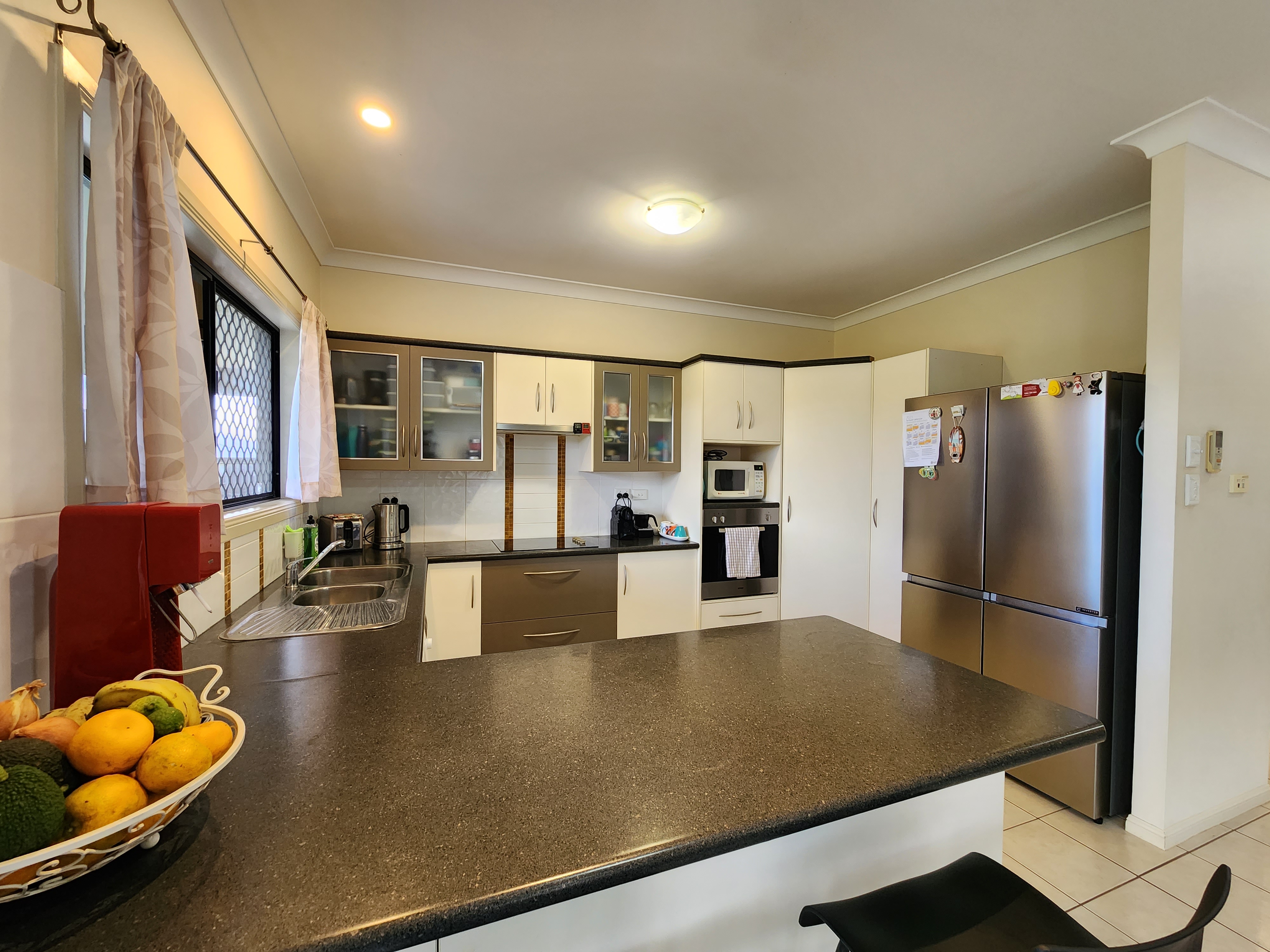 38 Neal Street, Atherton