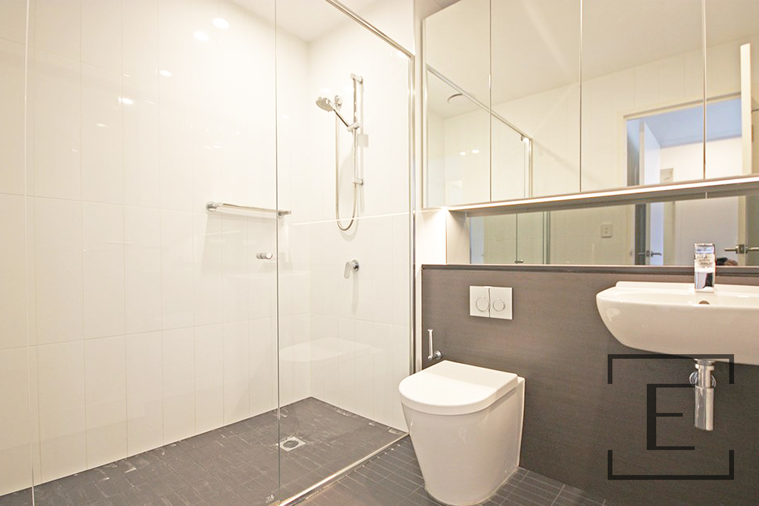 D504 / 14J Mentmore Avenue, Rosebery