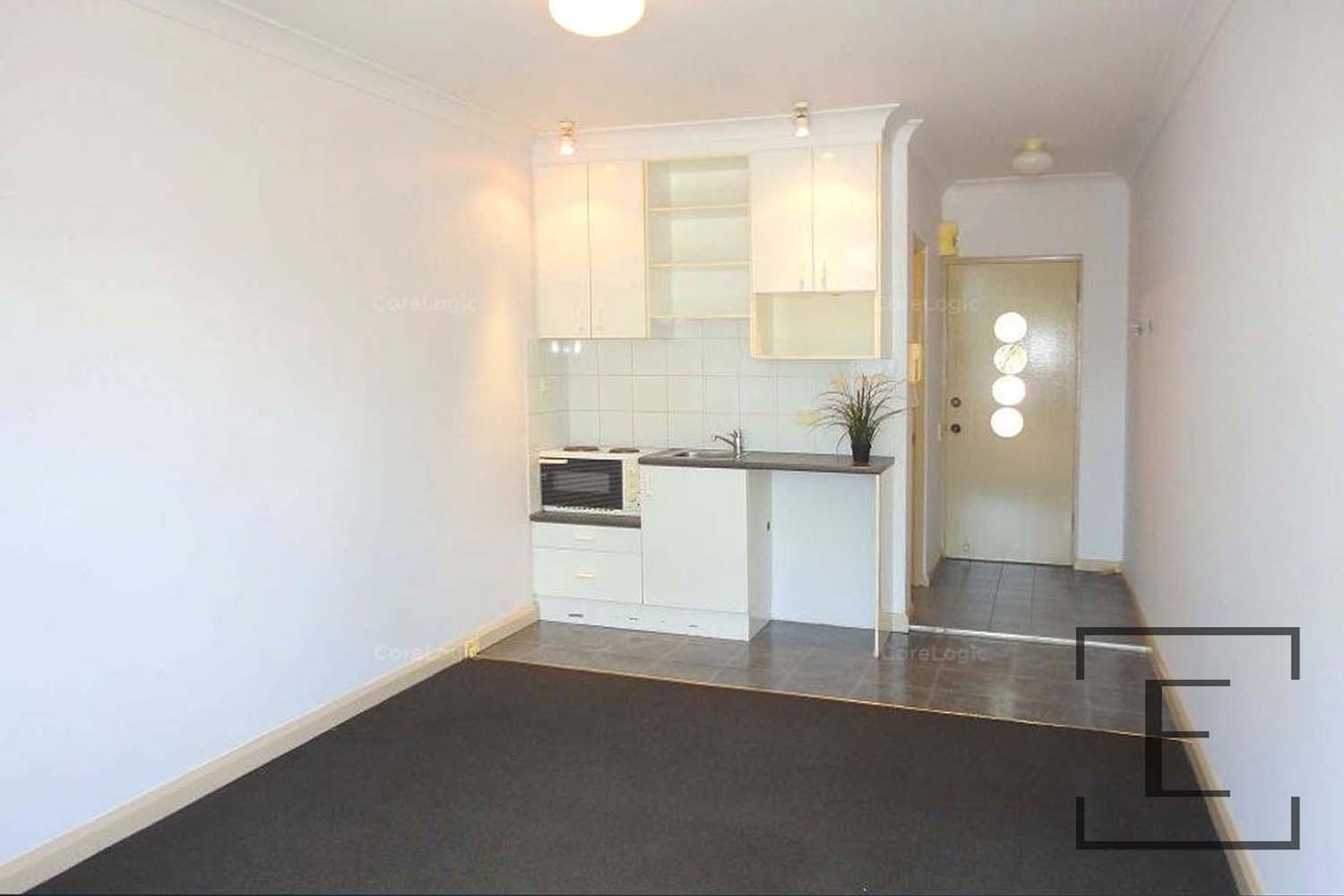 8 / 275 Lyons Road, Russell Lea