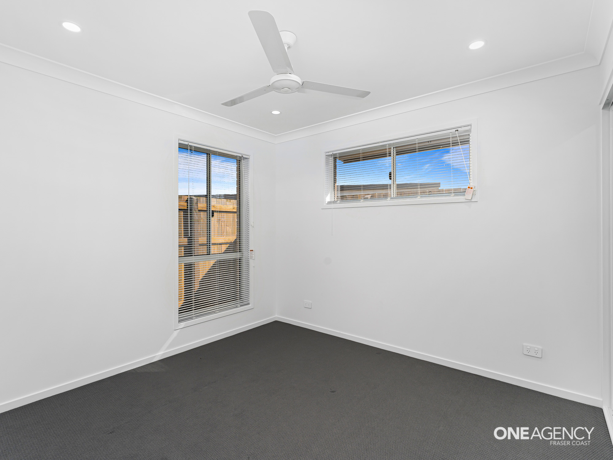 24 / 1 Links Court, Urraween