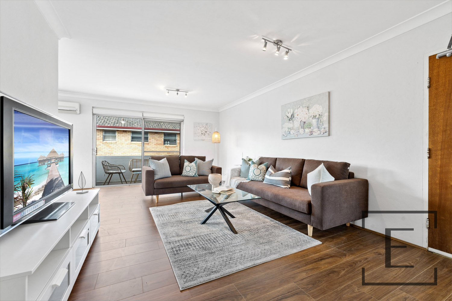 9 / 19 Station Street, Dundas