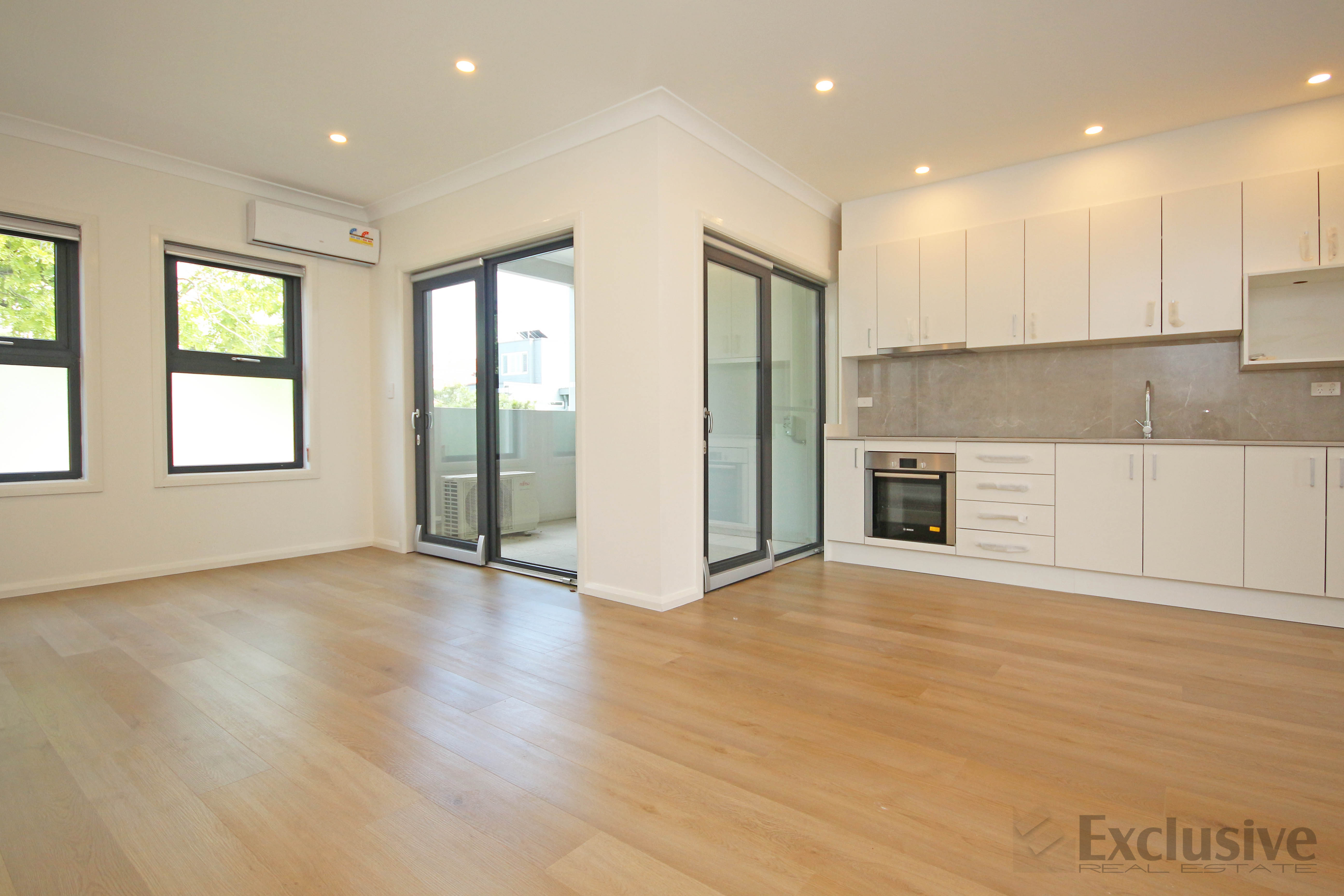 1 / 128 Percival Road, Stanmore