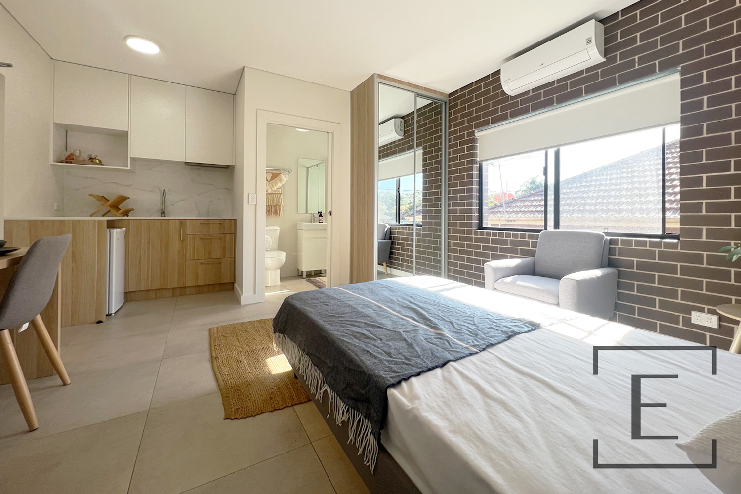 4 Rippon Avenue, Dundas