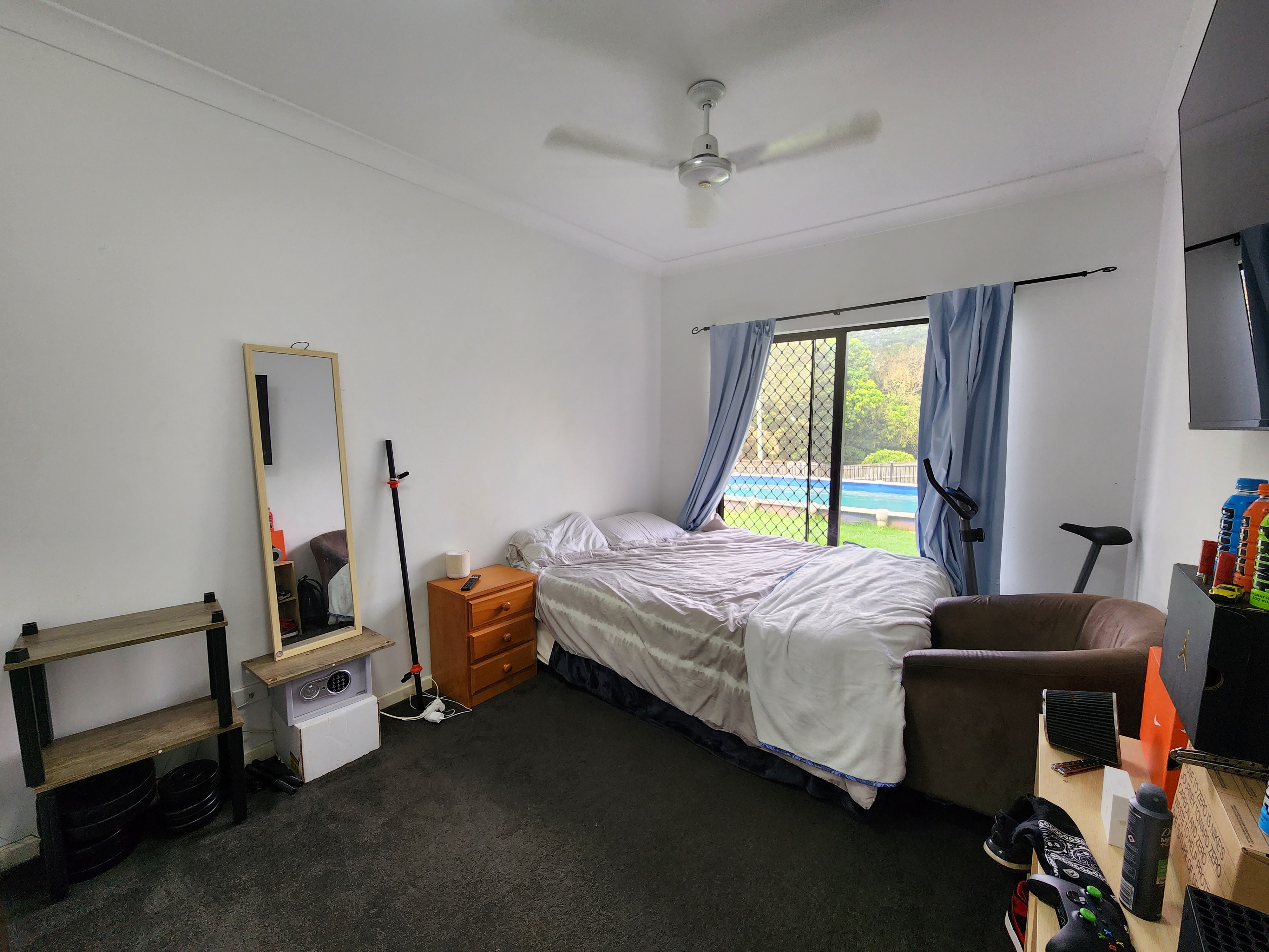 1 Golf Links Road, Atherton