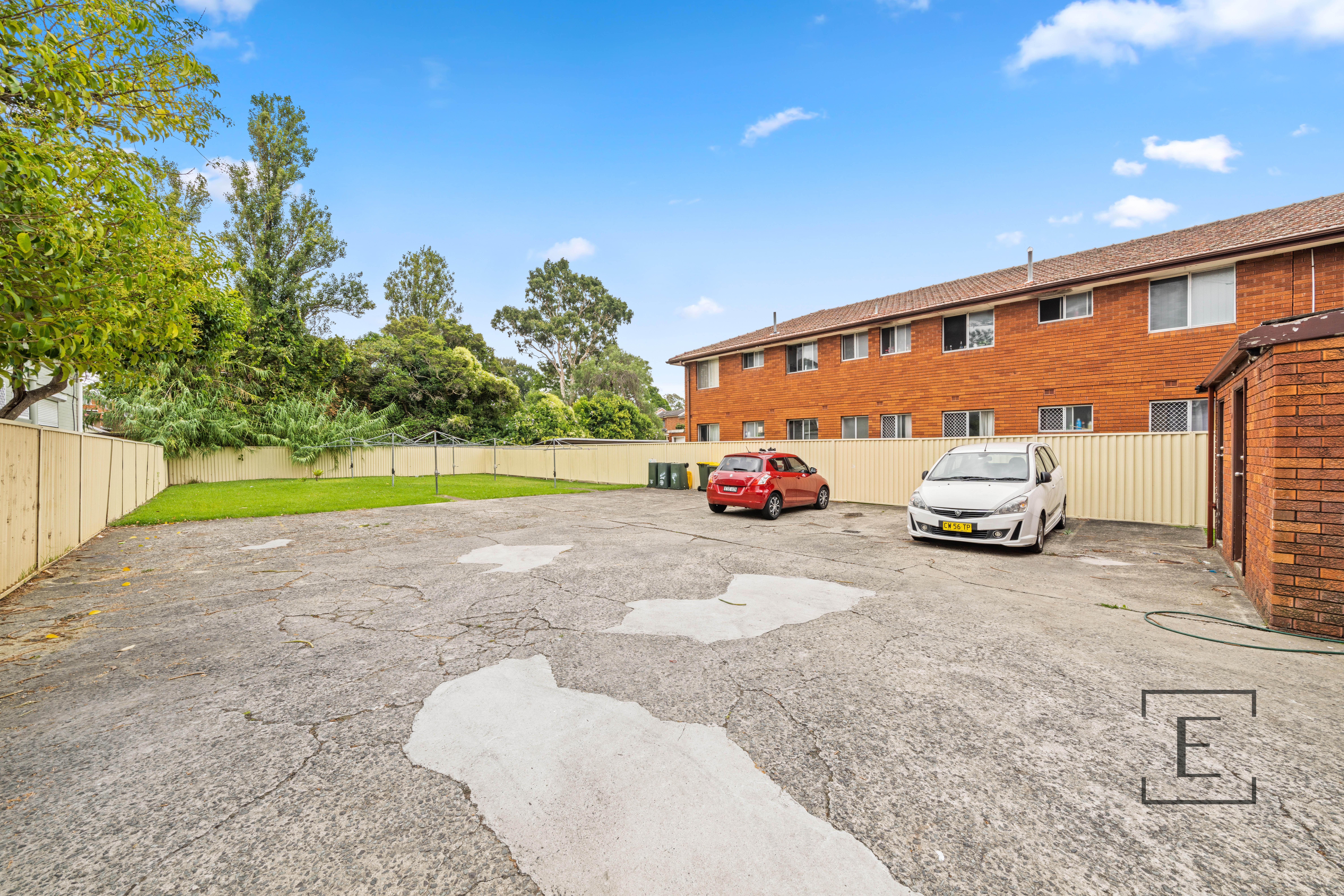 1 / 18 Hampden Road , Lakemba