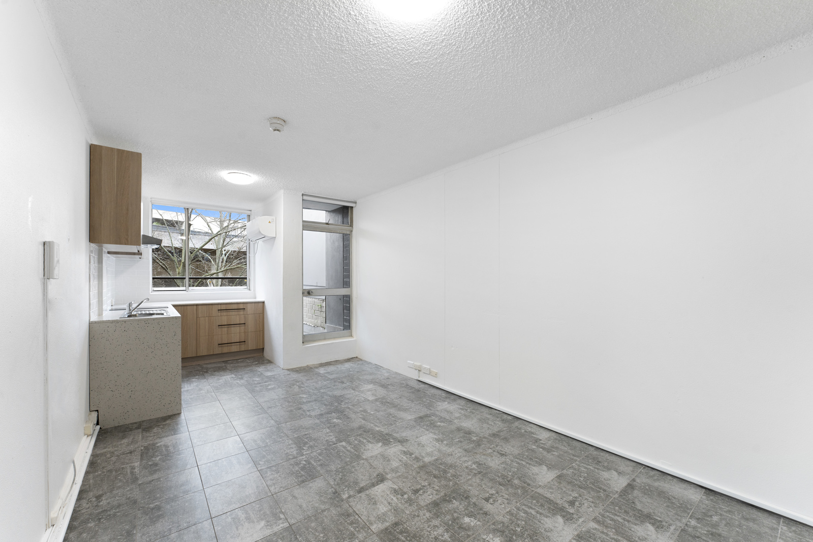 13 Waine Street