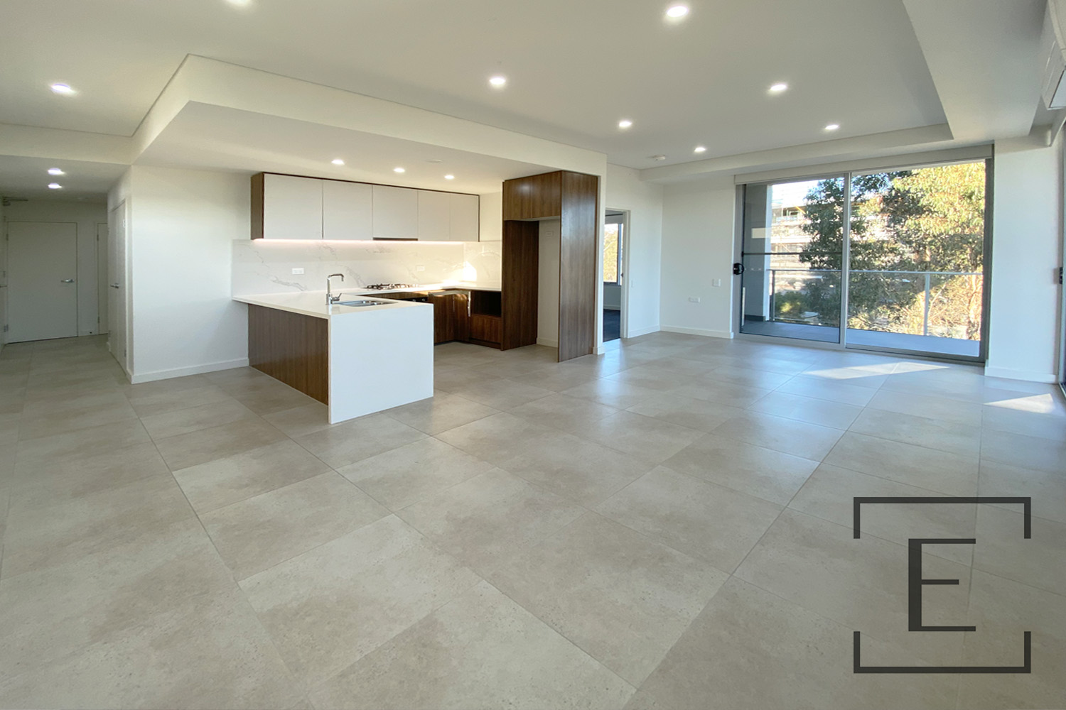 A111 / 98 Lakeside Parade, Jordan Springs