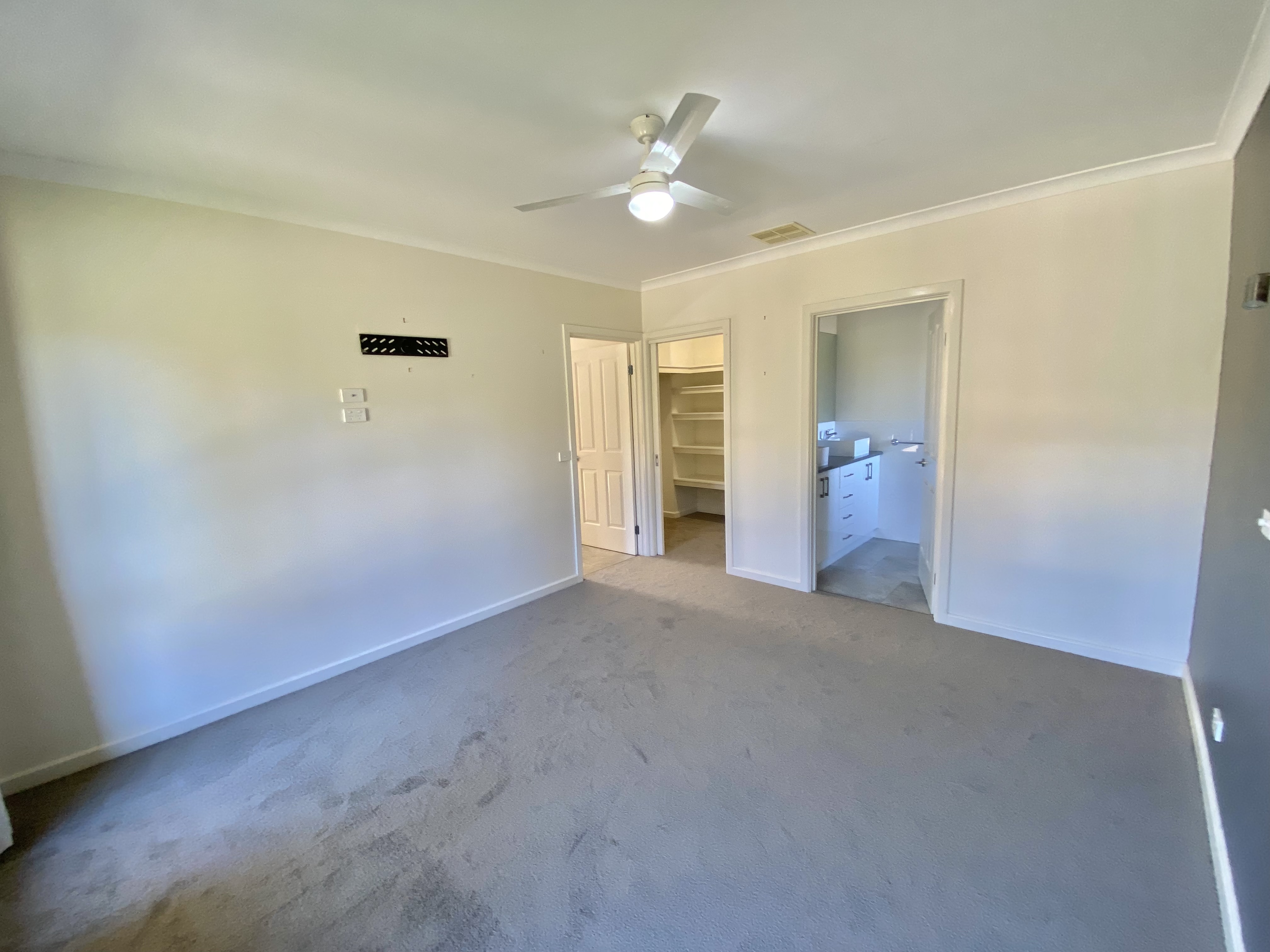 31 Creek View End, Wangaratta