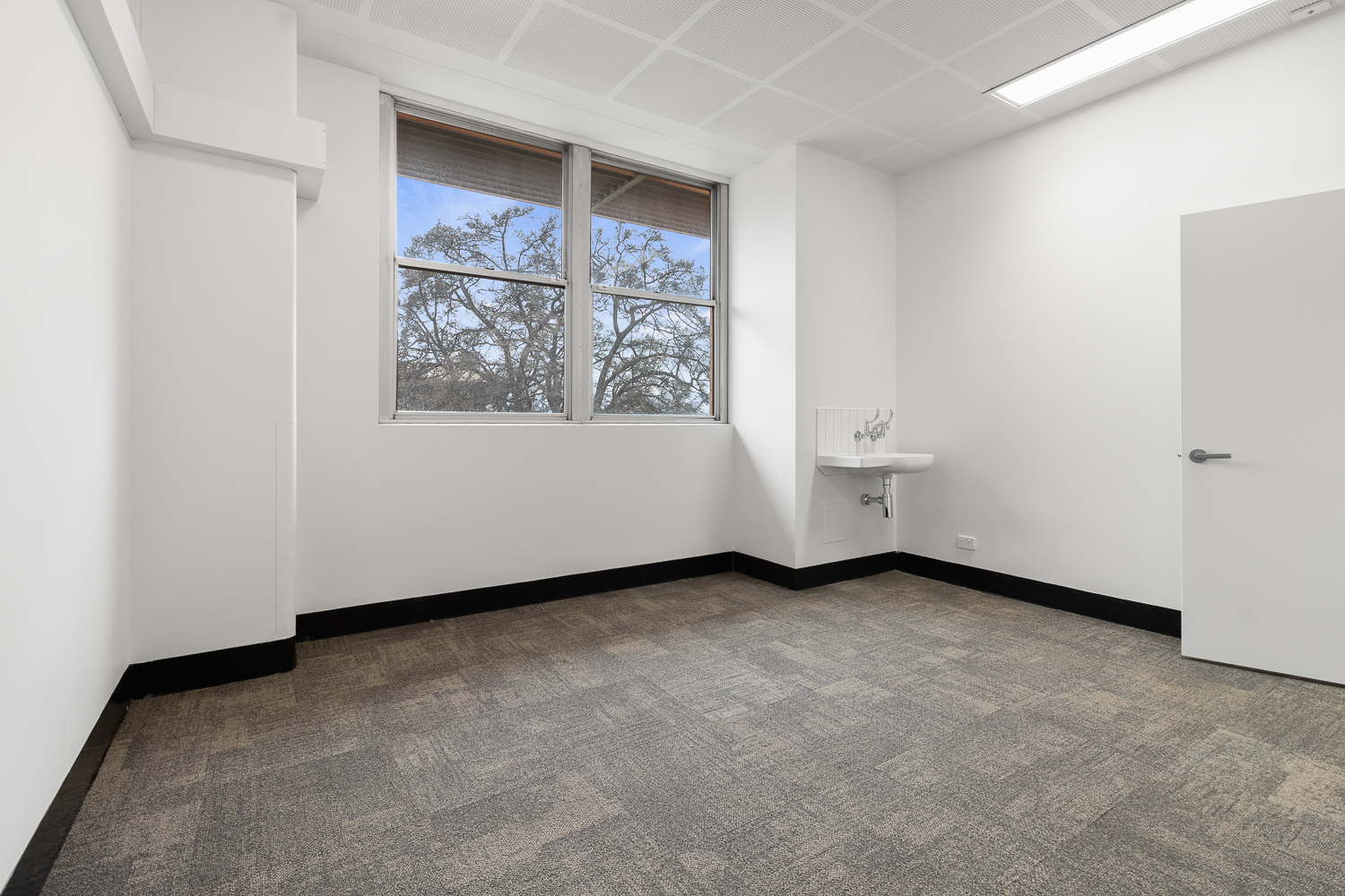 Ground Floor / 11 High Street, Launceston