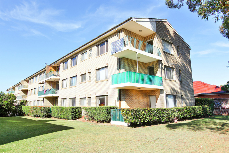 27 / 107 Concord Road, Concord