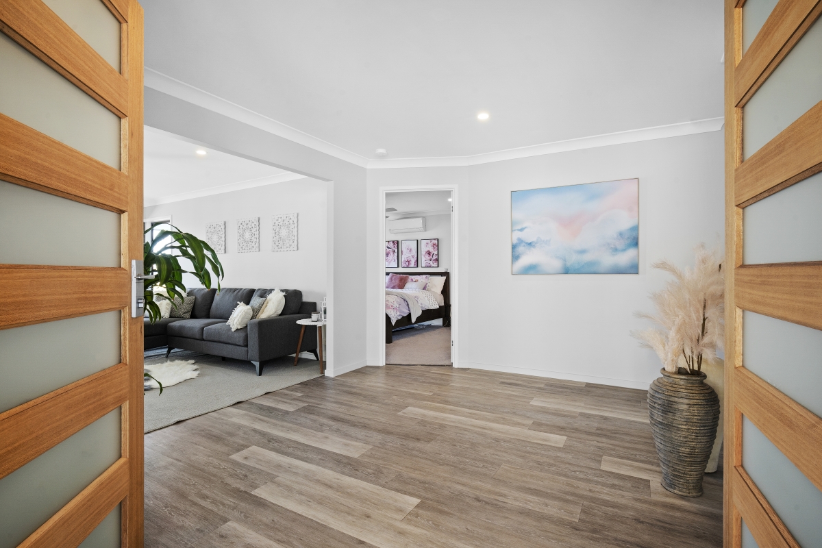4 Darnay Road, Broadbeach Waters