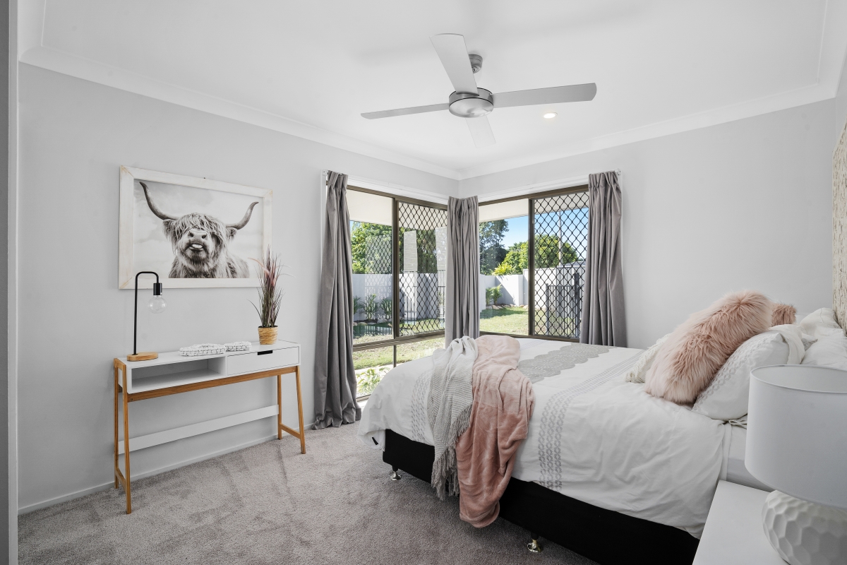 4 Darnay Road, Broadbeach Waters