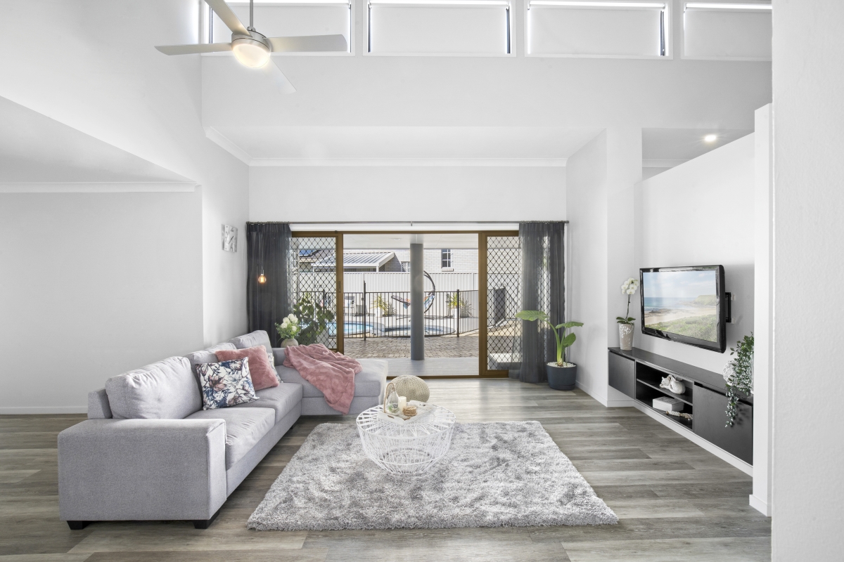 4 Darnay Road, Broadbeach Waters
