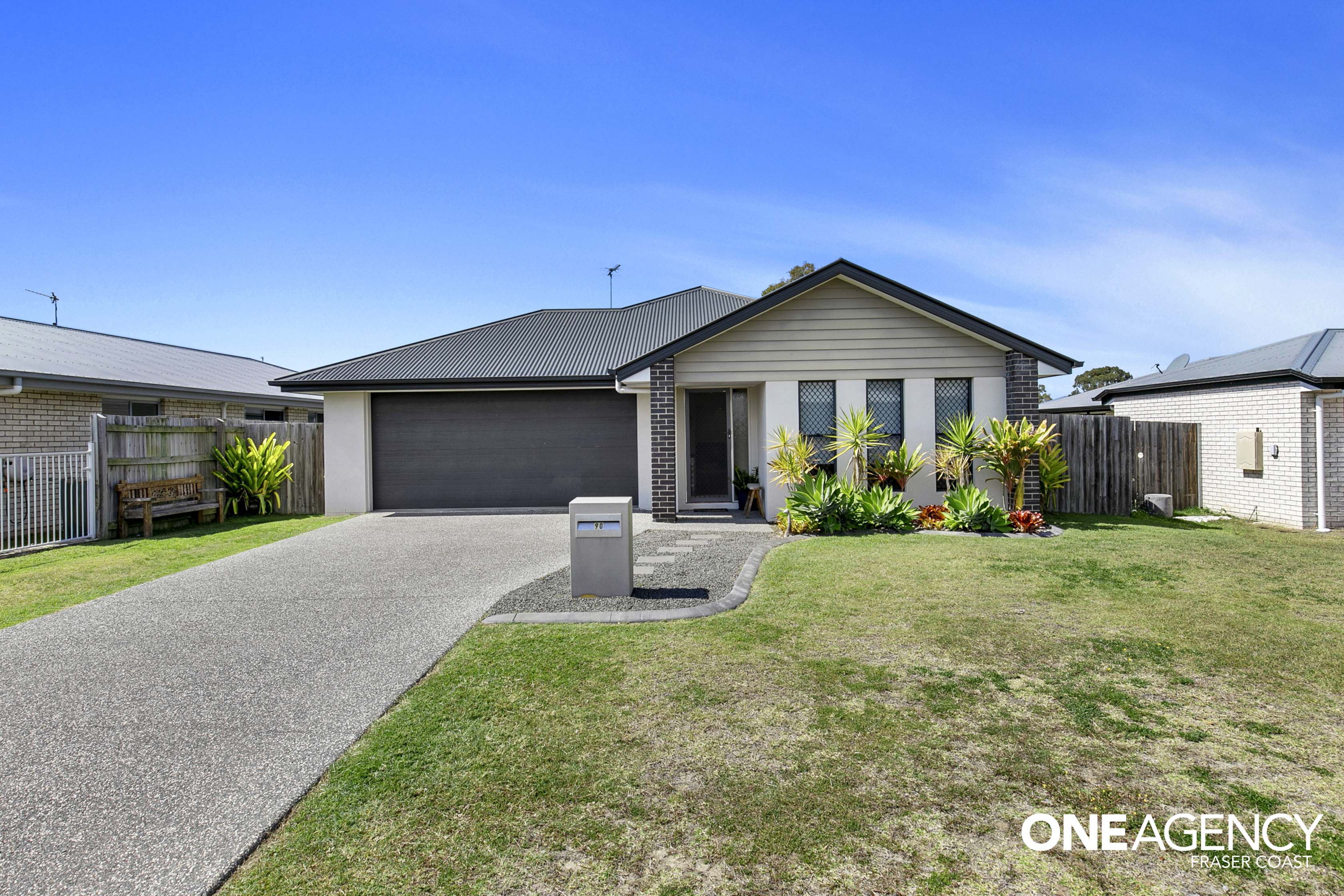 90 Bradman Way, Urangan