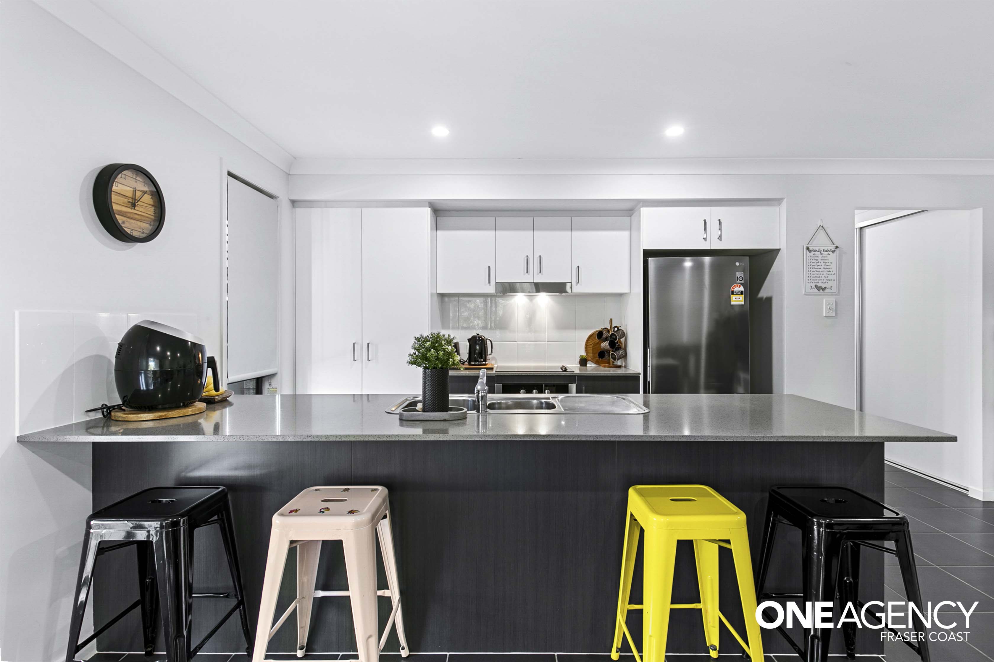 90 Bradman Way, Urangan