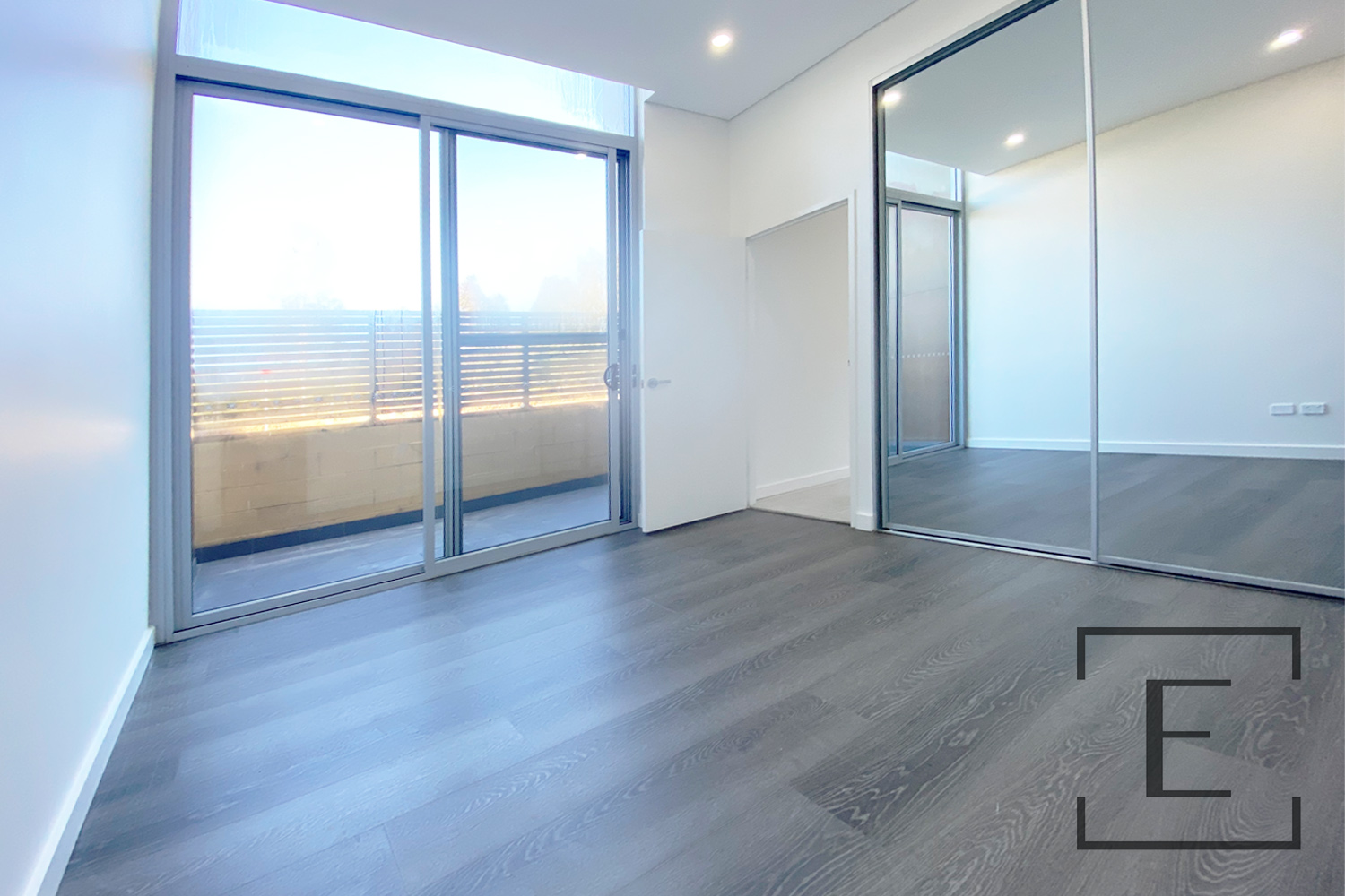 AG01 / 98 Lakeside Parade, Jordan Springs