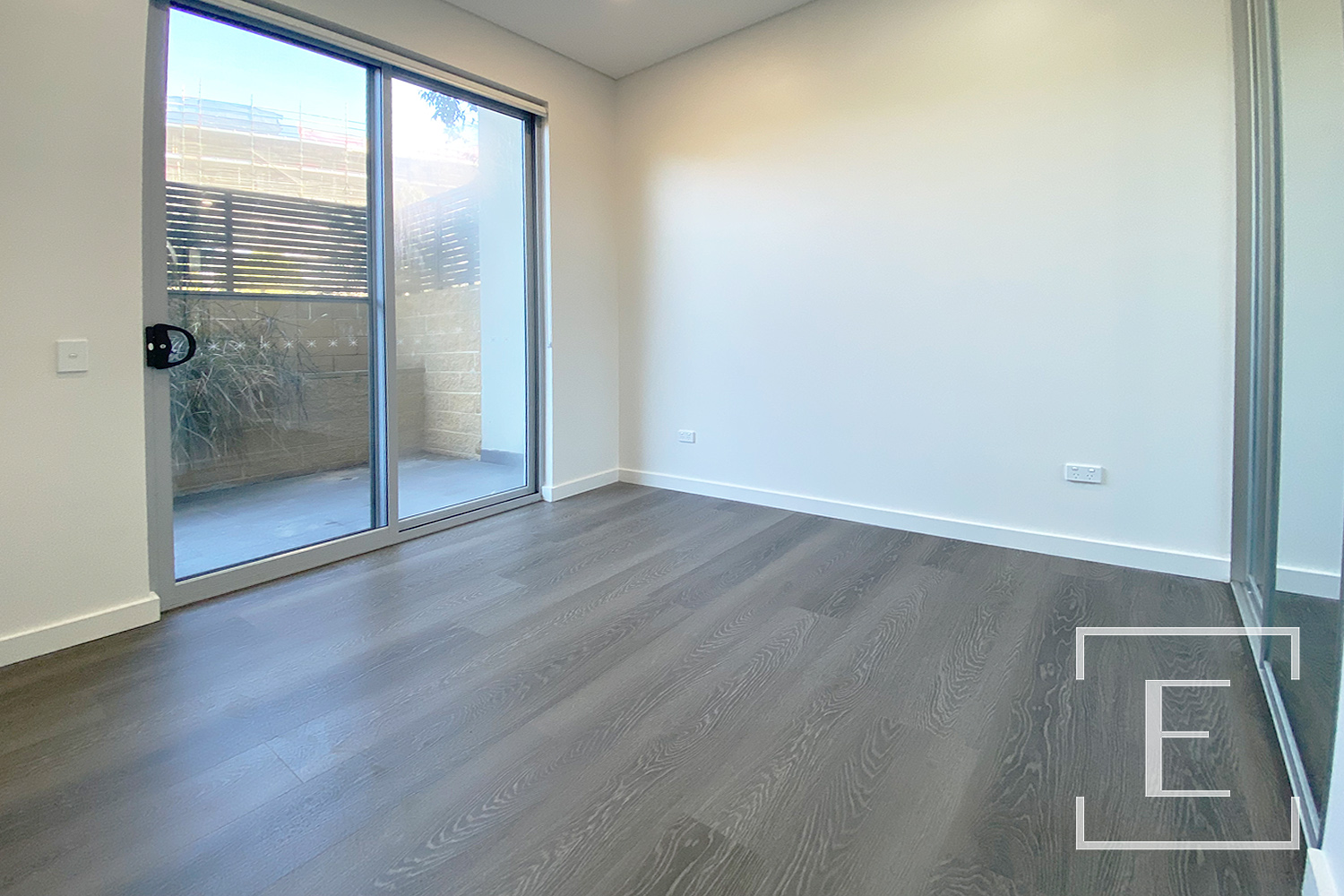 AG01 / 98 Lakeside Parade, Jordan Springs