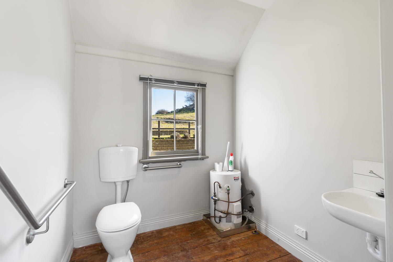 80 High Street, Campbell Town