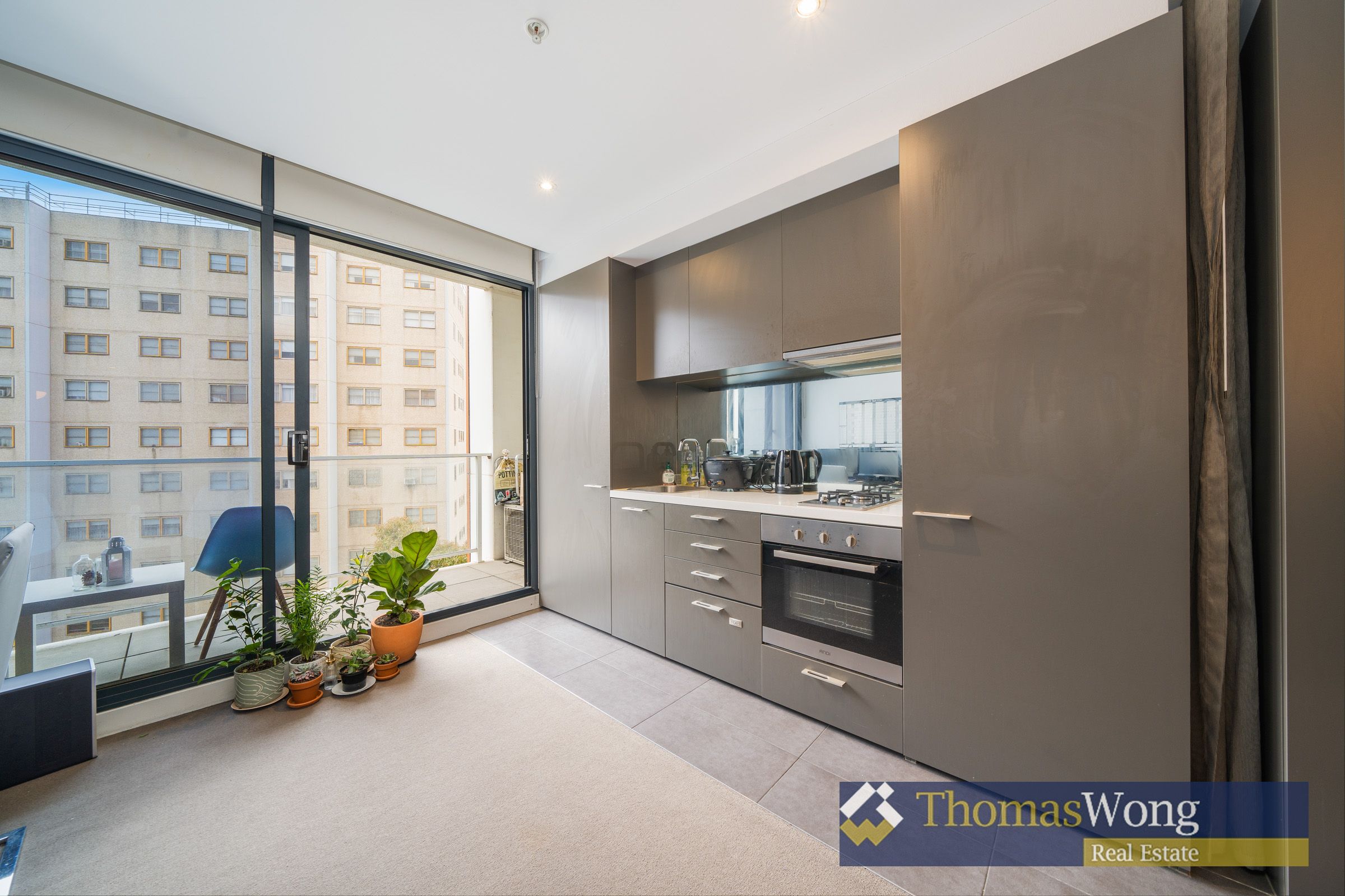 705 / 32 Bray Street, South Yarra
