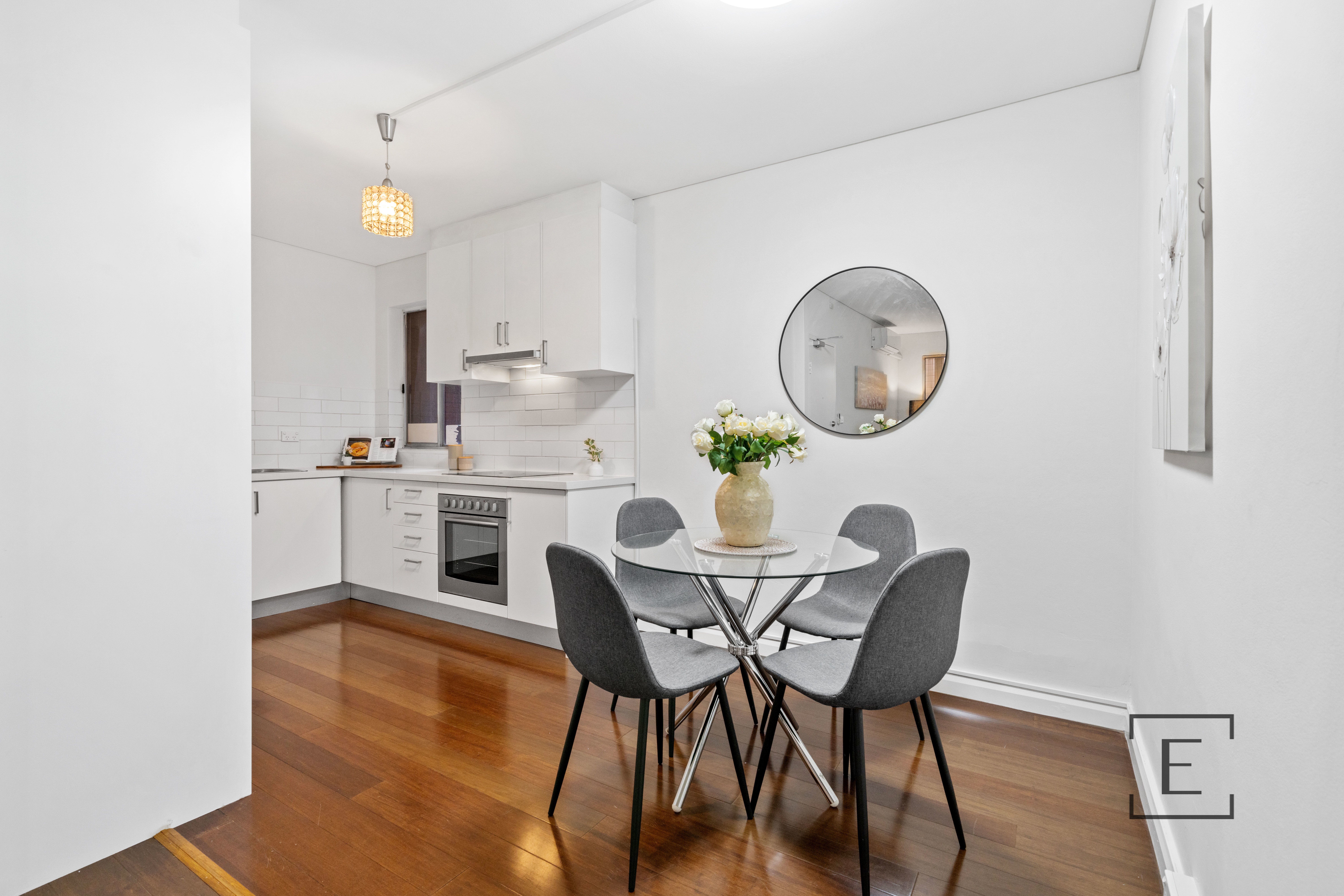 3 / 2 Exeter Road, Homebush West